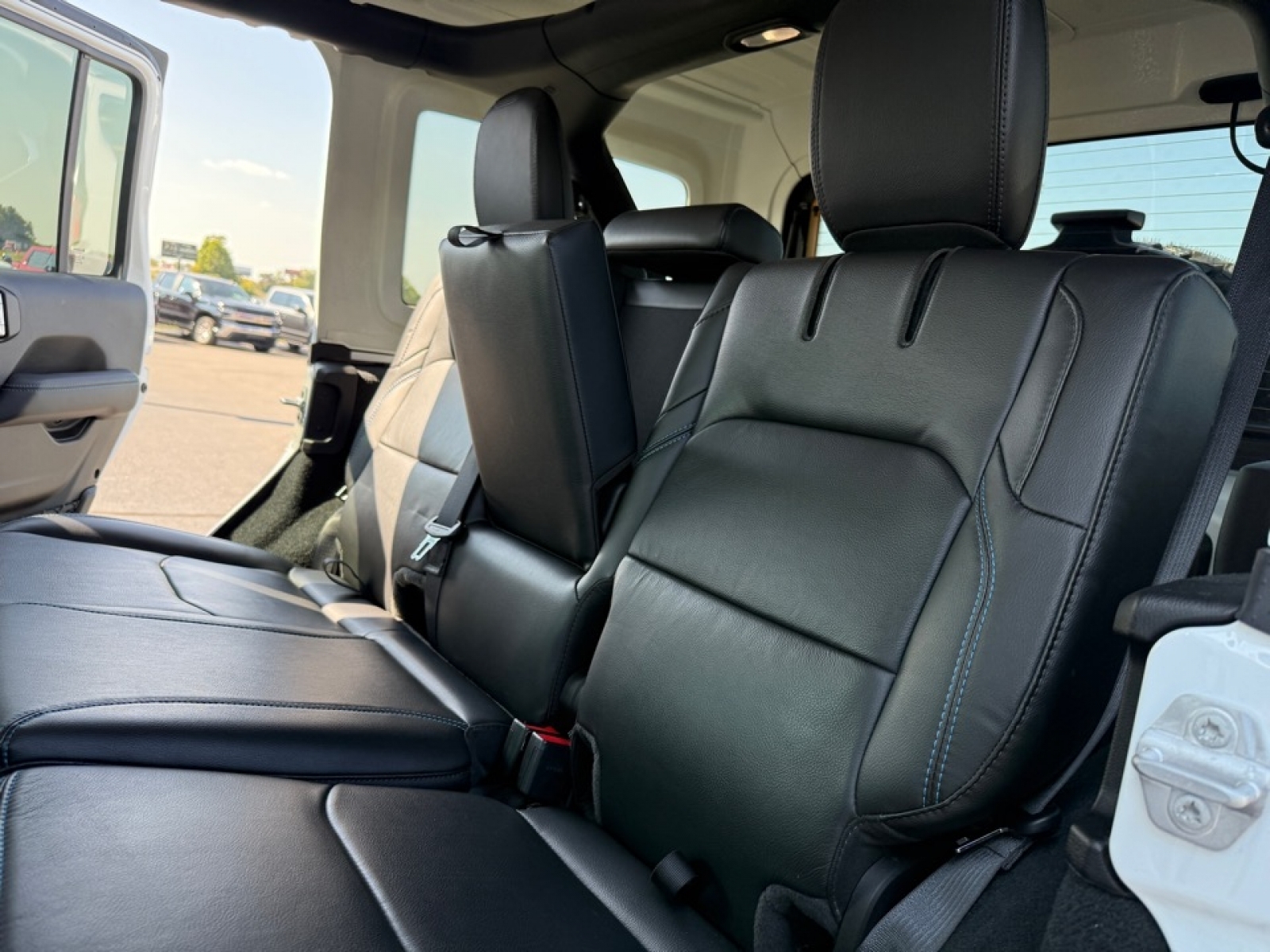 2022 Jeep Wrangler 4xe Unlimited Rubicon 4x4, 38860, Photo