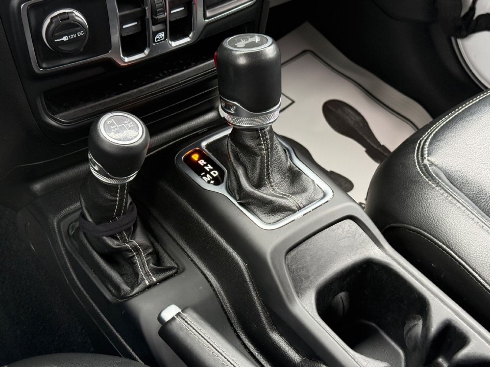 2022 Jeep Wrangler 4xe Unlimited Sahara 4x4, 39541, Photo