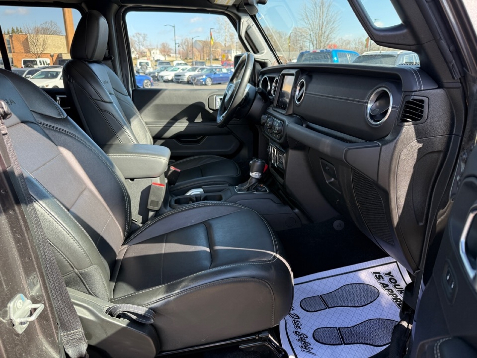 2022 Jeep Wrangler 4xe Unlimited Sahara 4x4, 39544, Photo