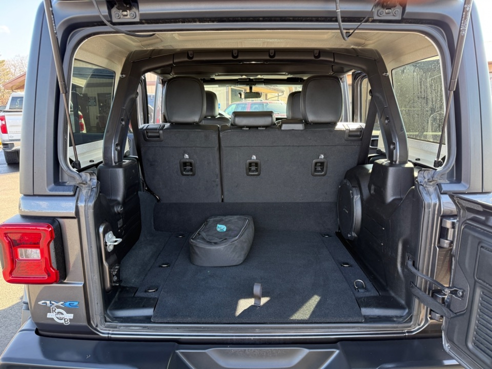 2022 Jeep Wrangler 4xe Unlimited Sahara 4x4, 39544, Photo