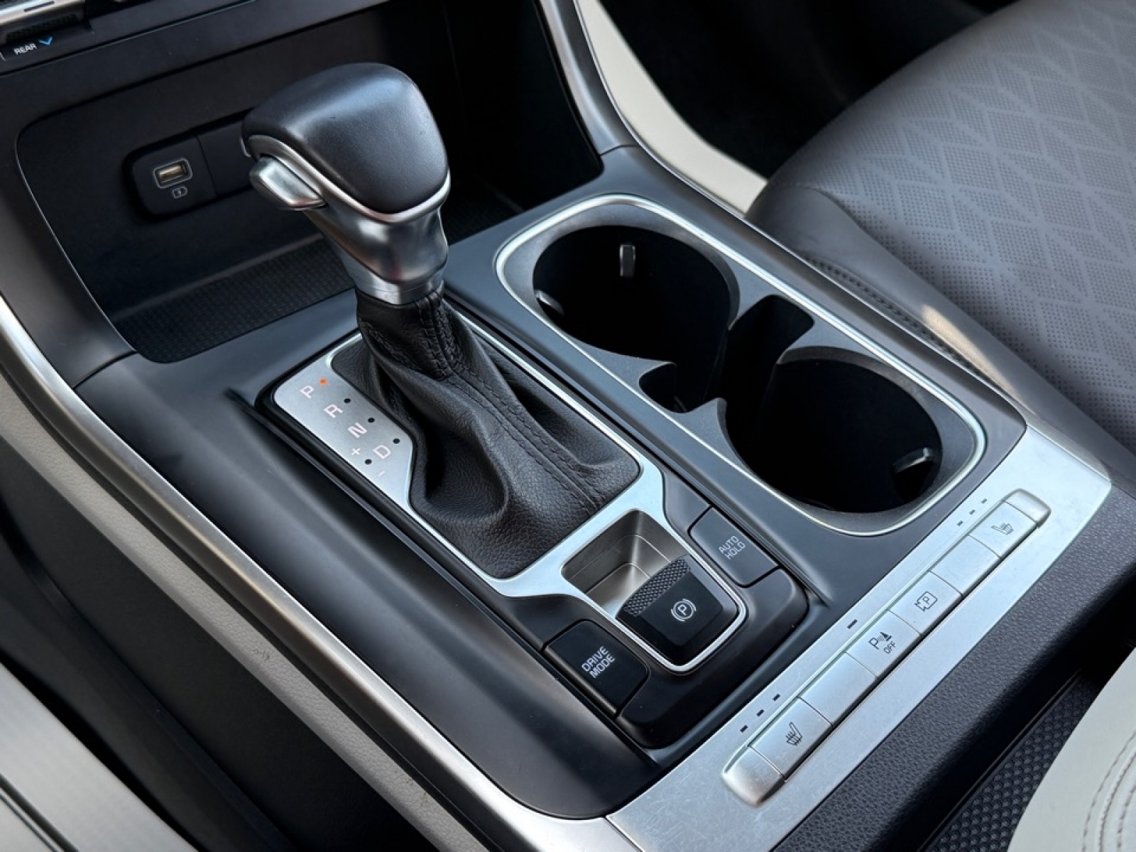 2022 Kia Carnival LX photo 35