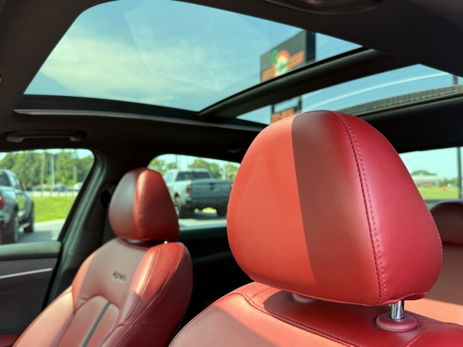 2022 Kia K5 GT-Line, 39268, Photo