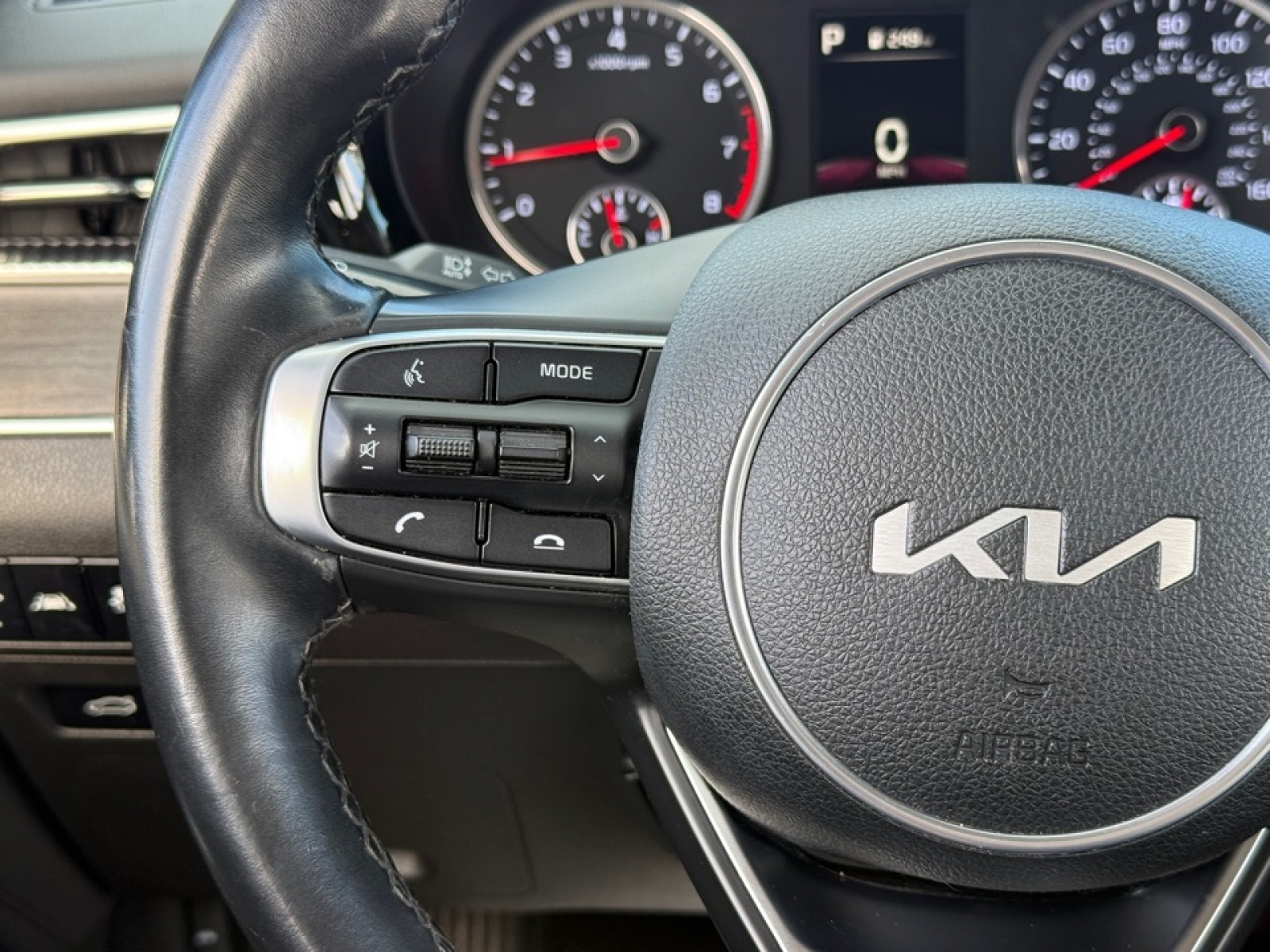 2022 Kia K5 EX, 39123, Photo