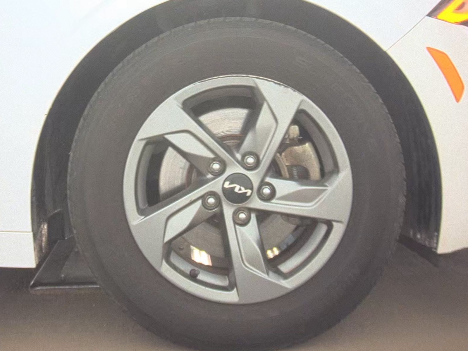 2022 Kia K5 LXS, 39599, Photo