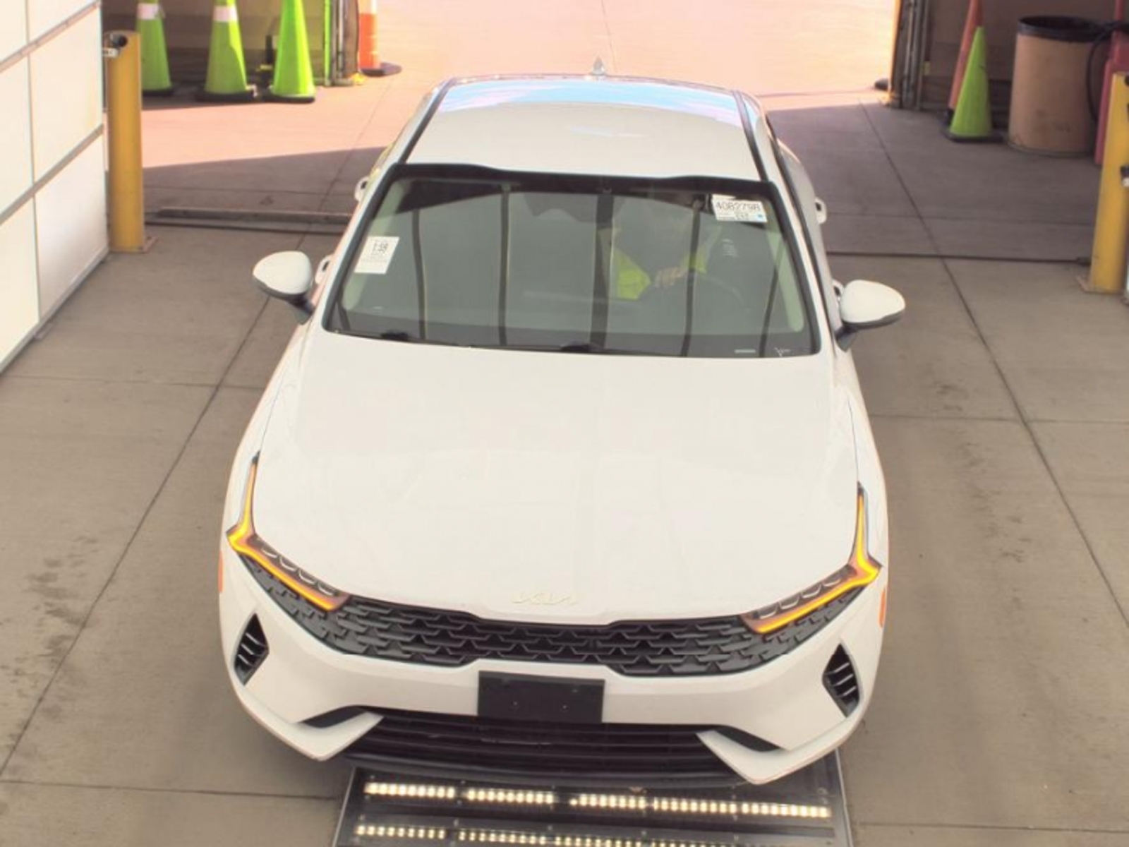 2022 Kia K5 LXS, 39599, Photo