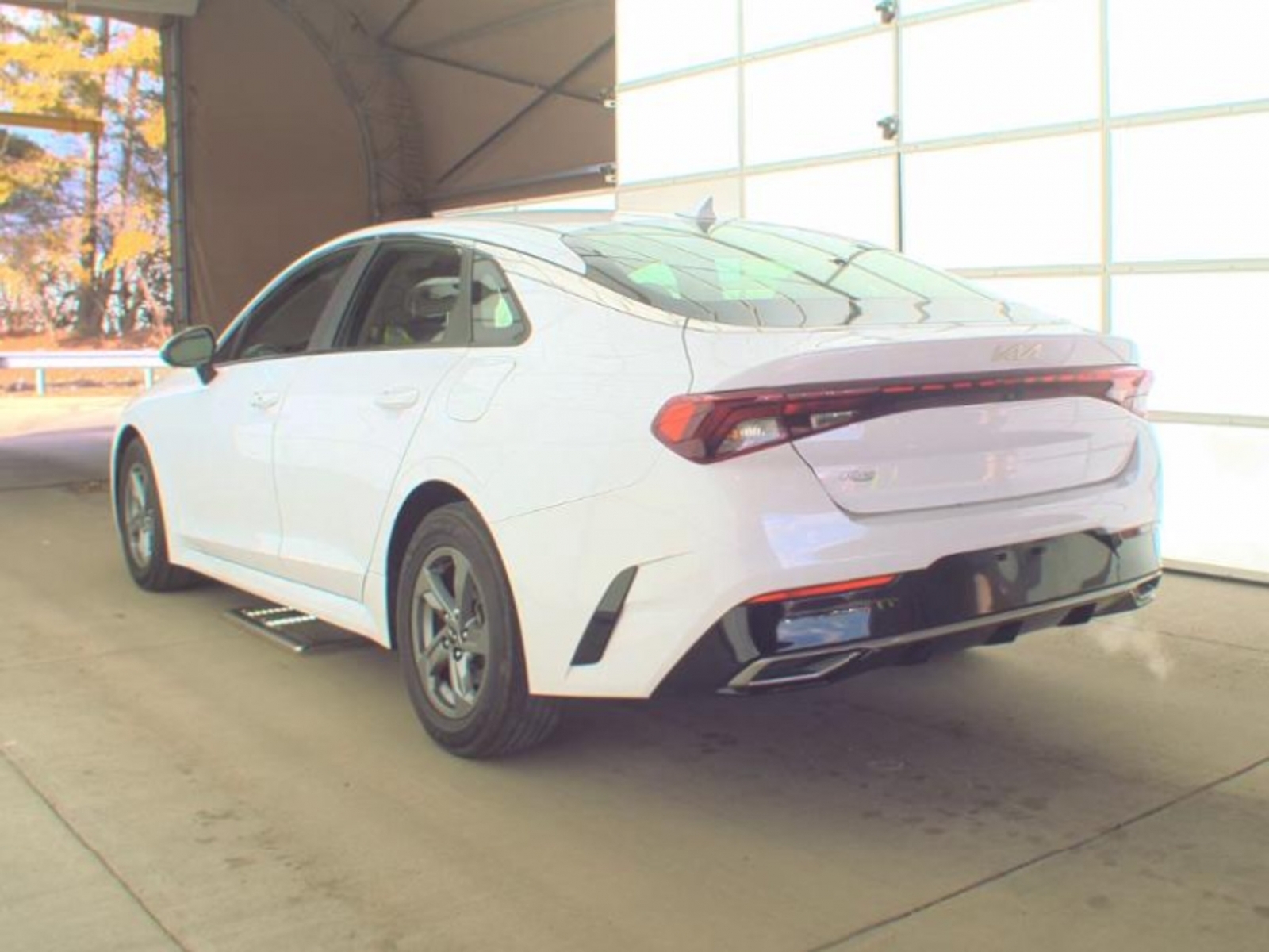 2022 Kia K5 LXS, 39599, Photo