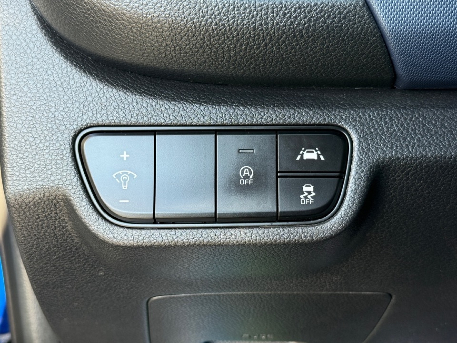 2022 Kia Seltos S, 39122, Photo