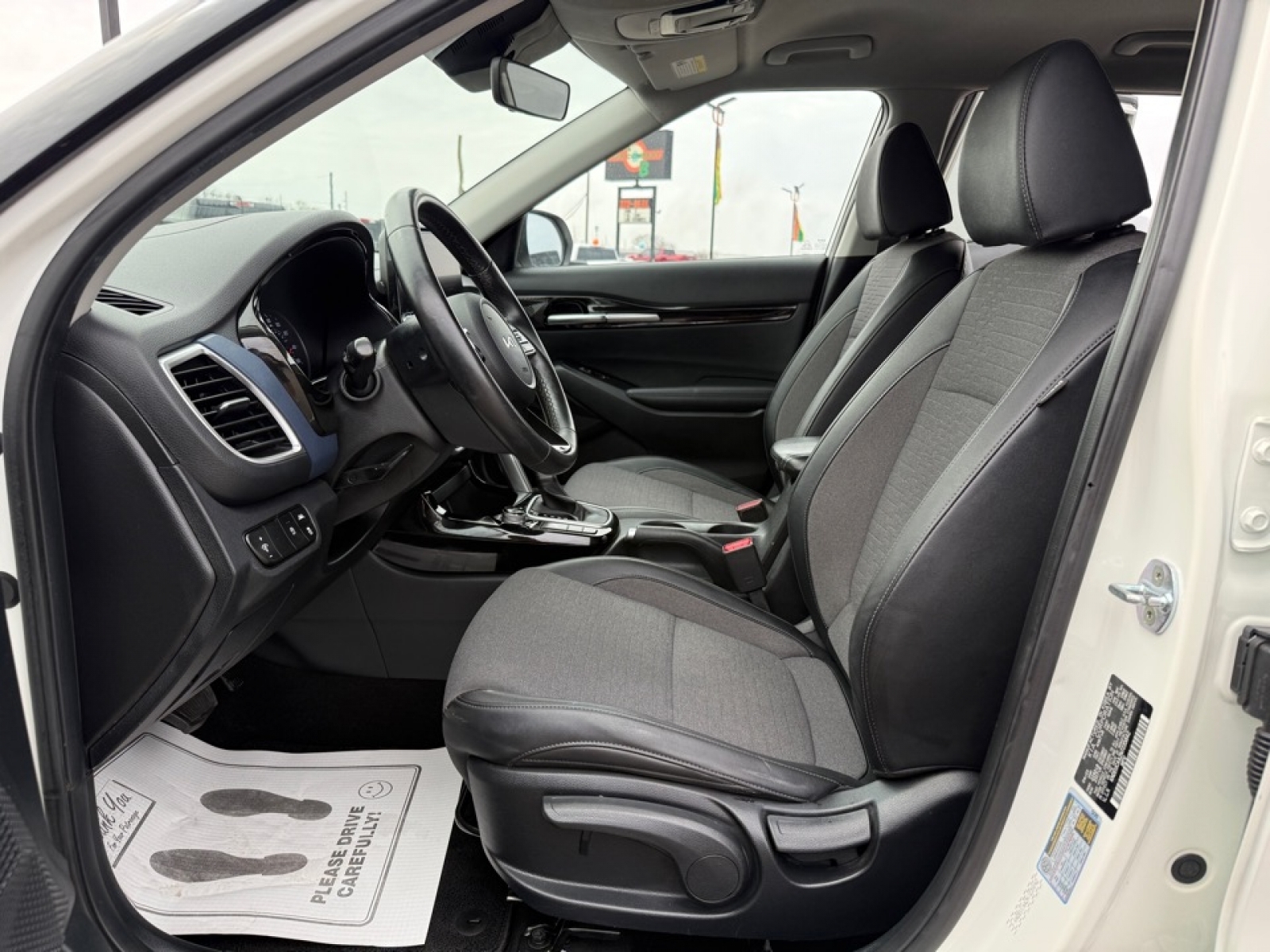 2022 Kia Seltos S, 39650, Photo