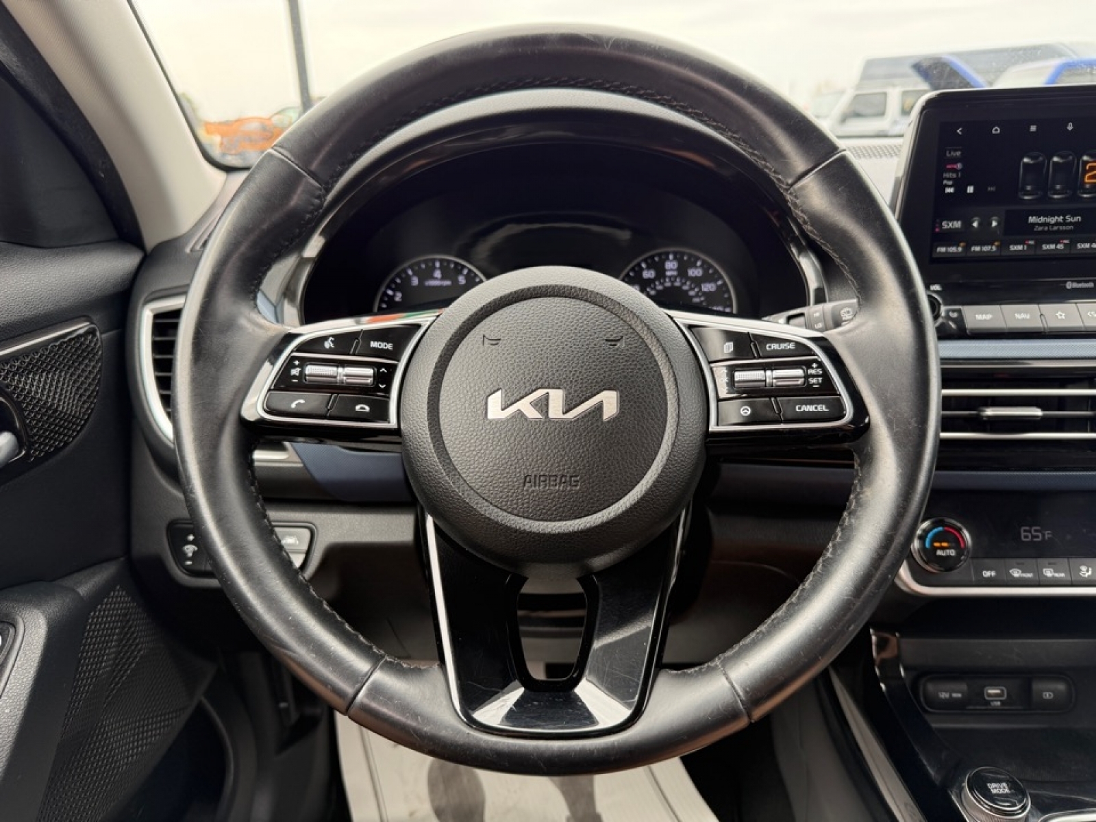 2022 Kia Seltos S, 39650, Photo
