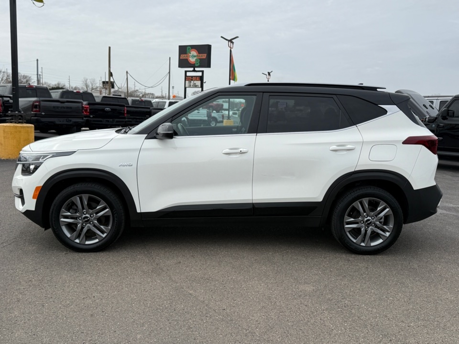 2022 Kia Seltos S, 39650, Photo