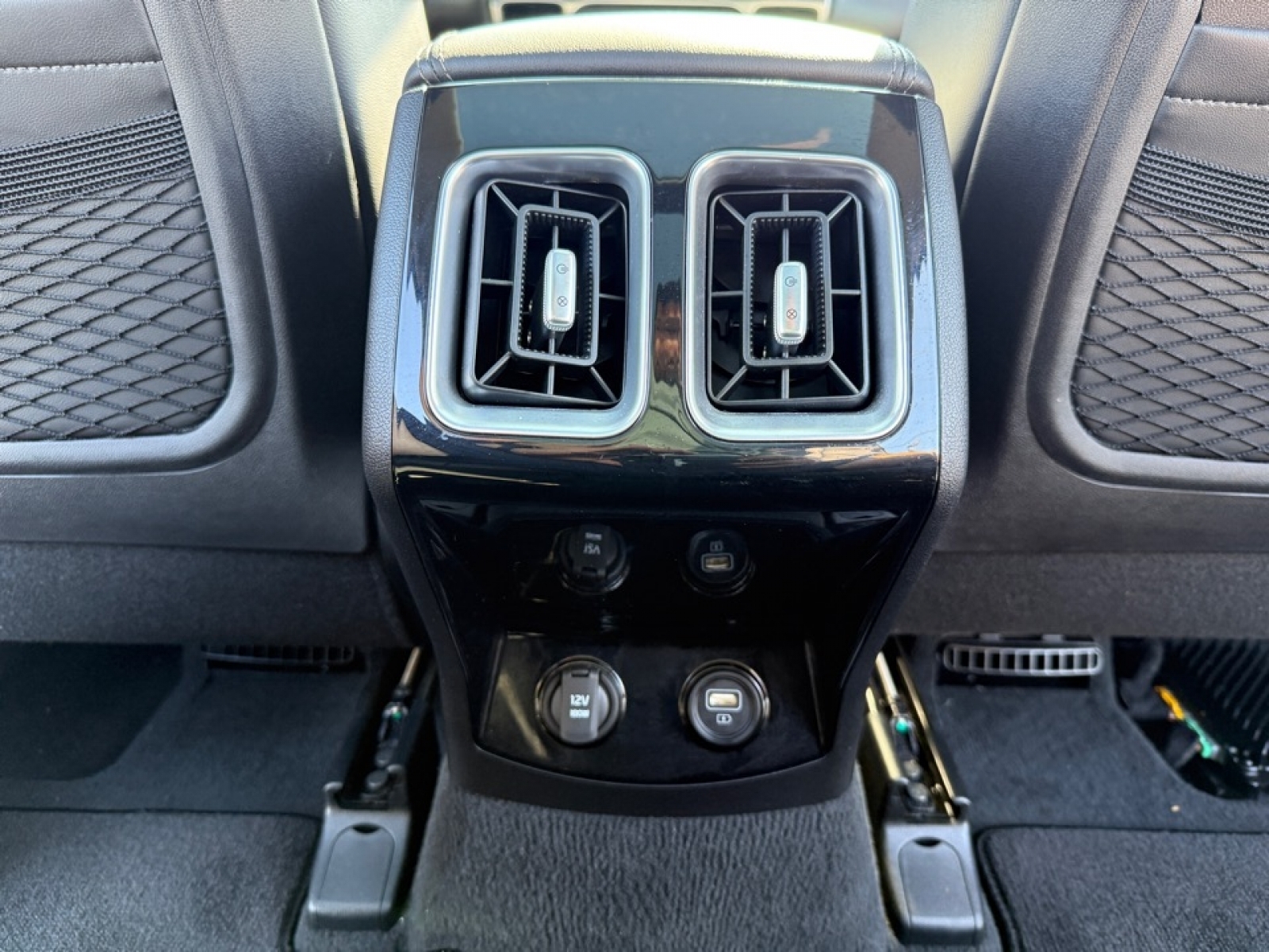 2022 Kia Sorento X-Line SX Prestige, 38889, Photo