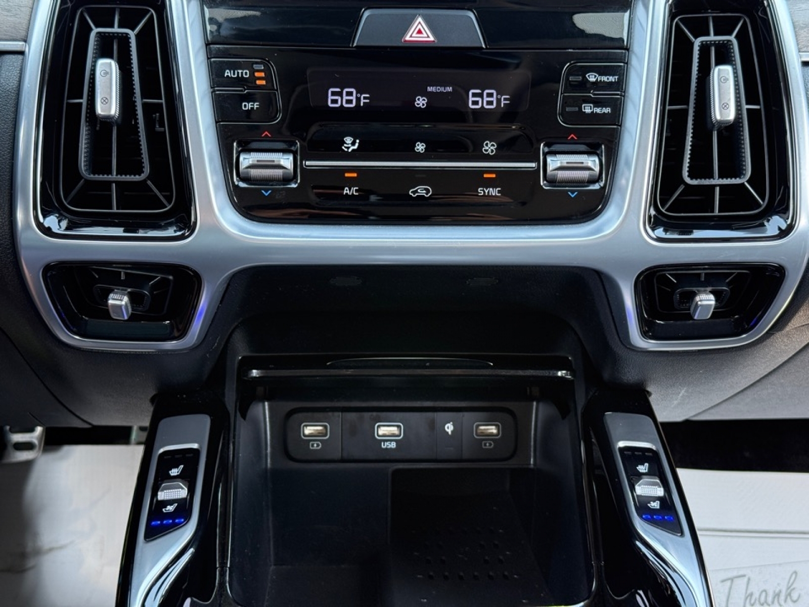 2022 Kia Sorento X-Line SX Prestige photo 31
