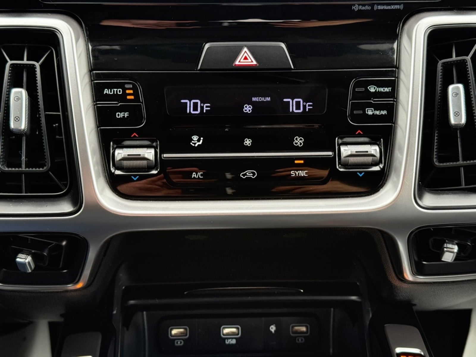 2022 Kia Sorento X-Line EX, 39251, Photo