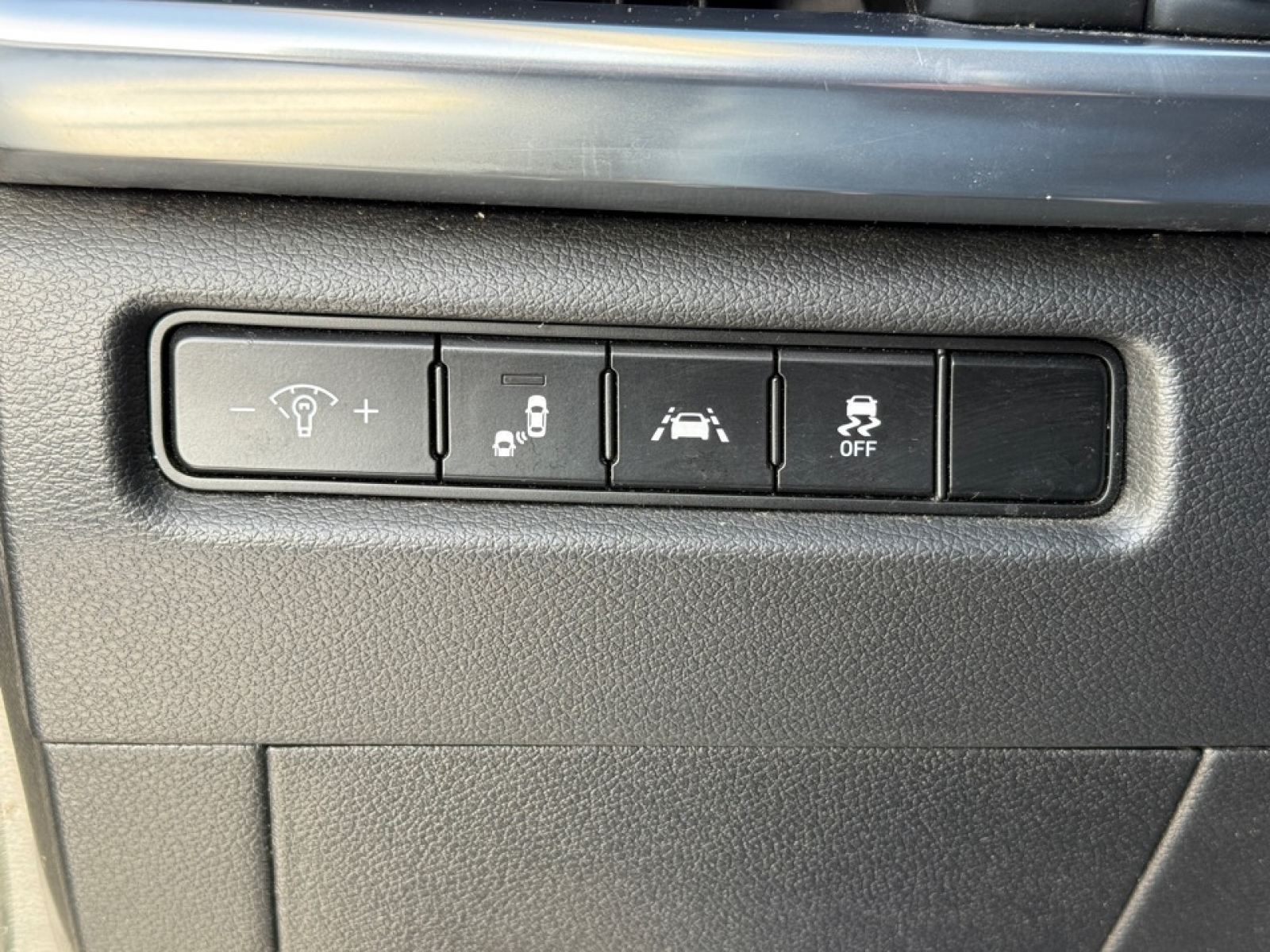 2022 Kia Telluride LX, 39100, Photo