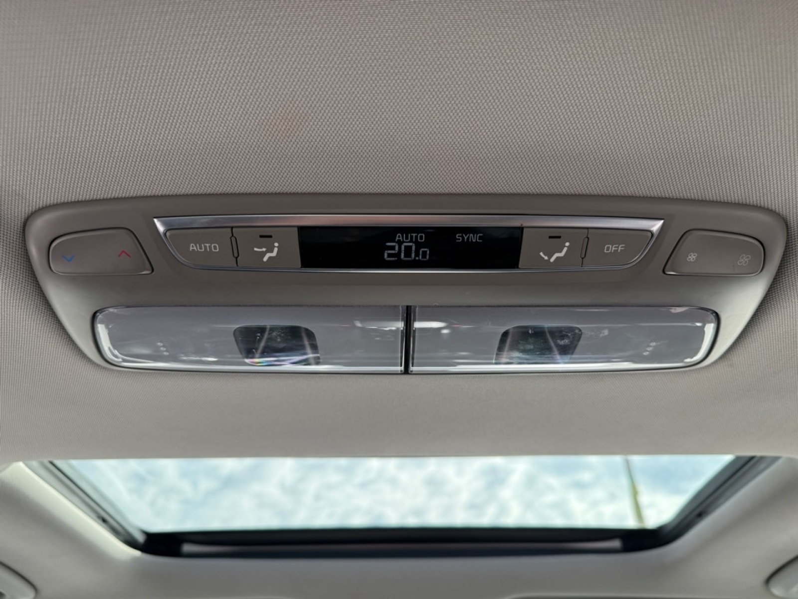 2022 Kia Telluride SX, 39595, Photo