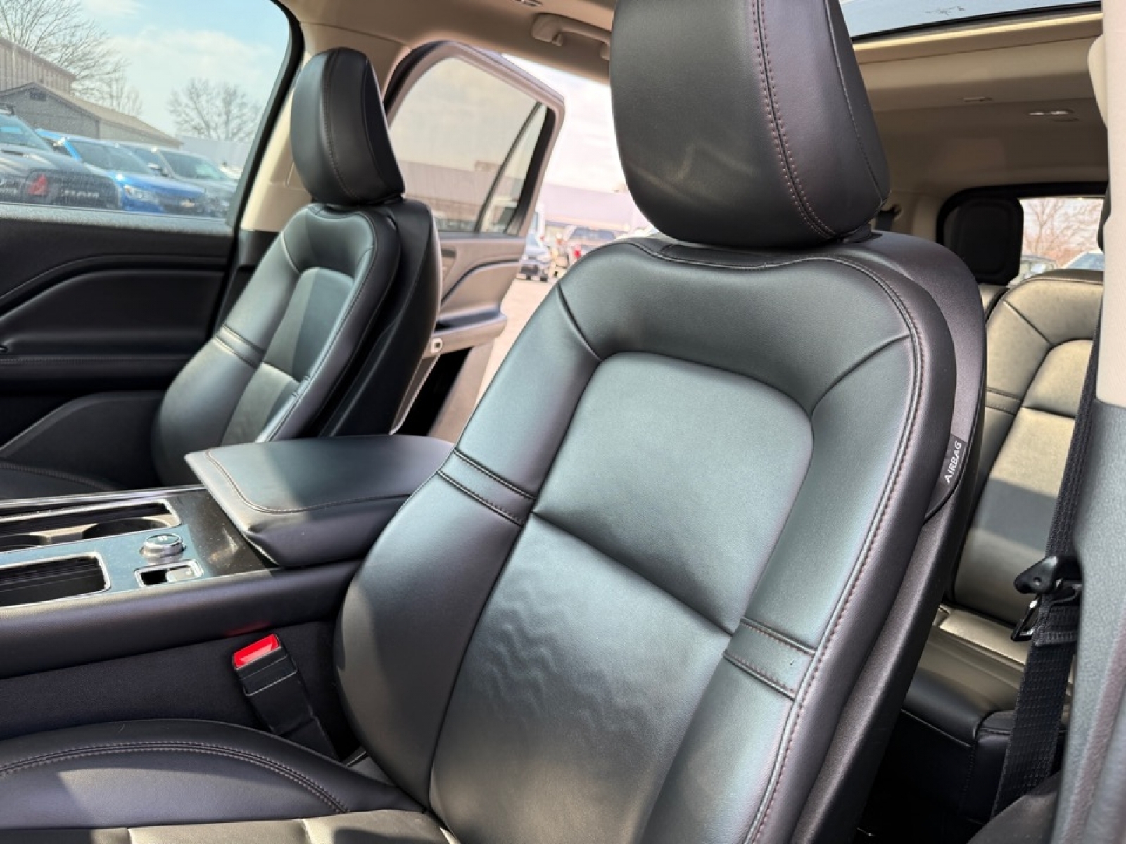 2022 Lincoln Aviator Standard, 39674, Photo