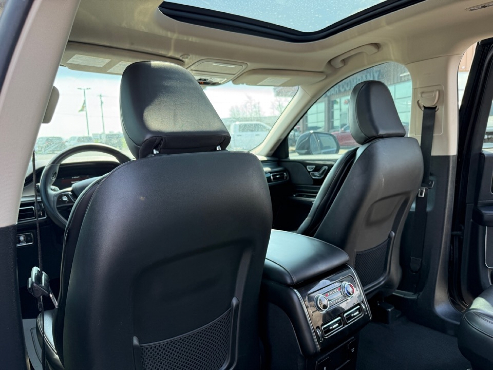 2022 Lincoln Aviator Standard, 39674, Photo