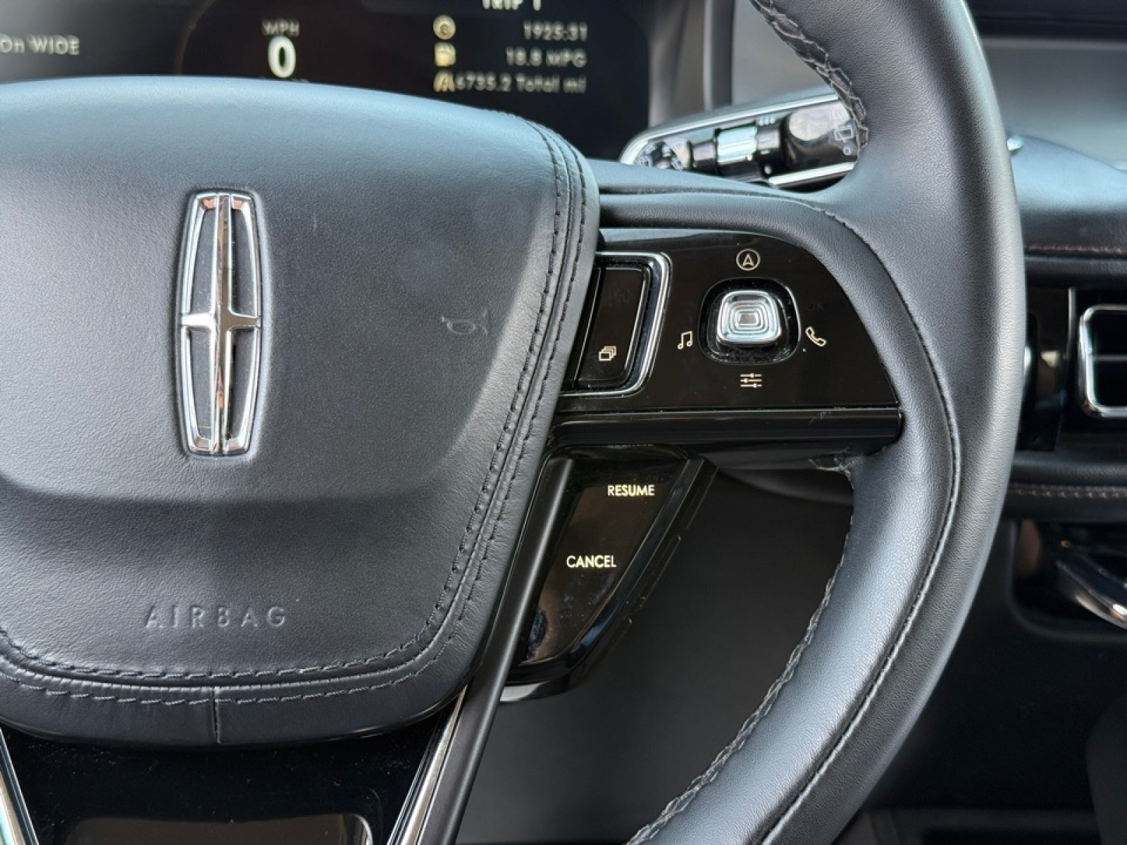 2022 Lincoln Aviator Standard, 39674, Photo