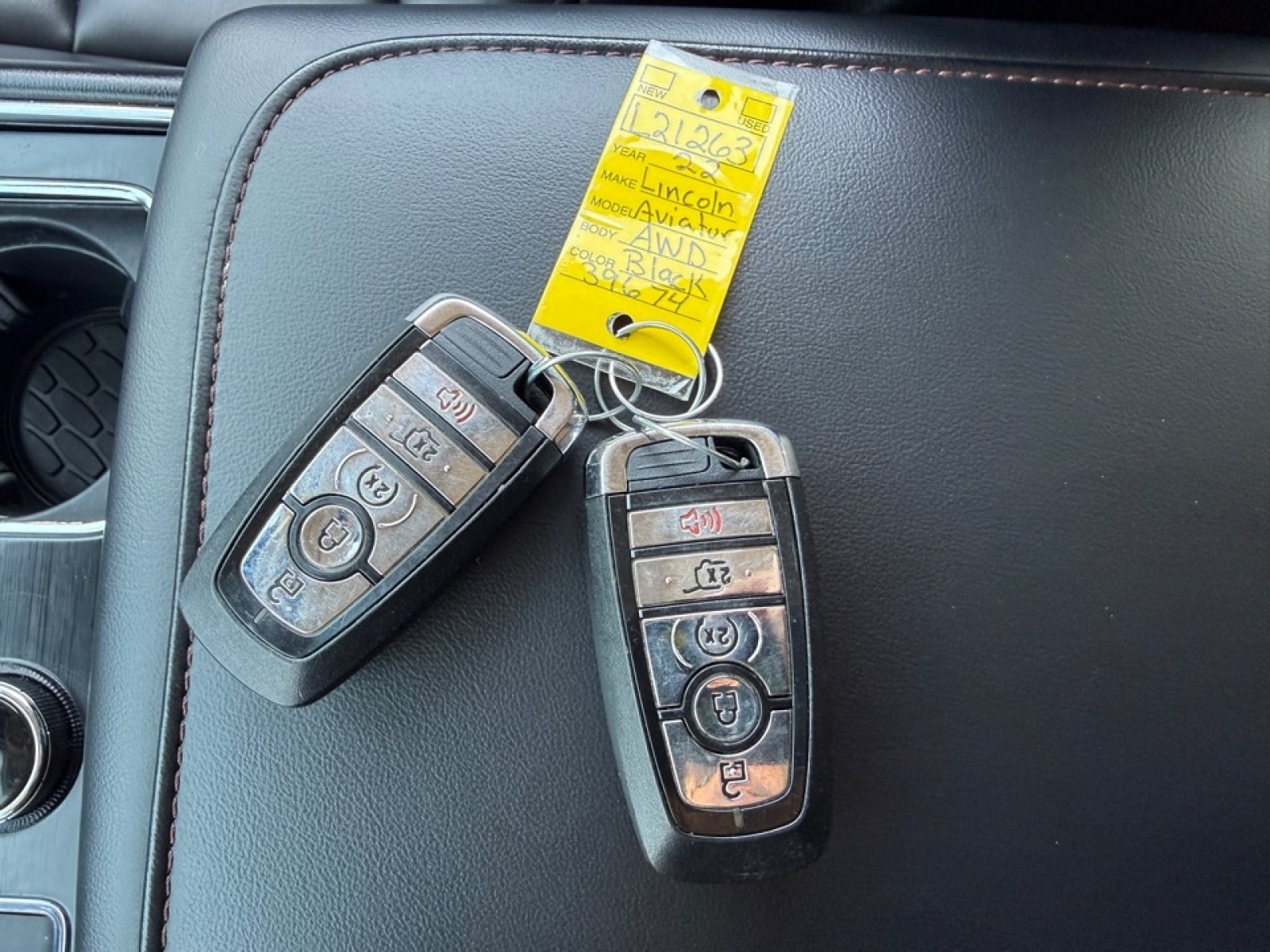 2022 Lincoln Aviator Standard, 39674, Photo