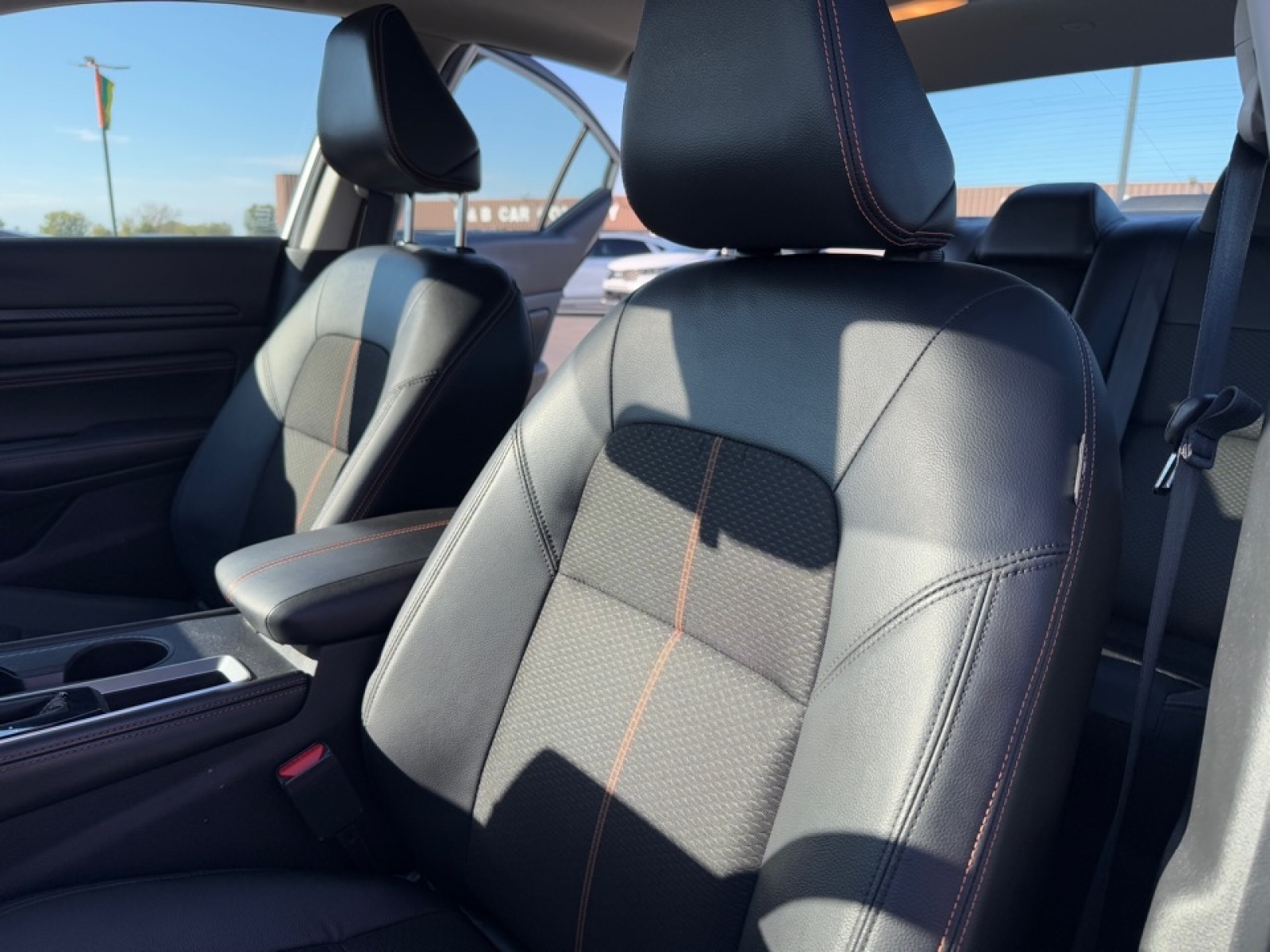 2022 Nissan Altima SR VC-Turbo FWD, 39059, Photo