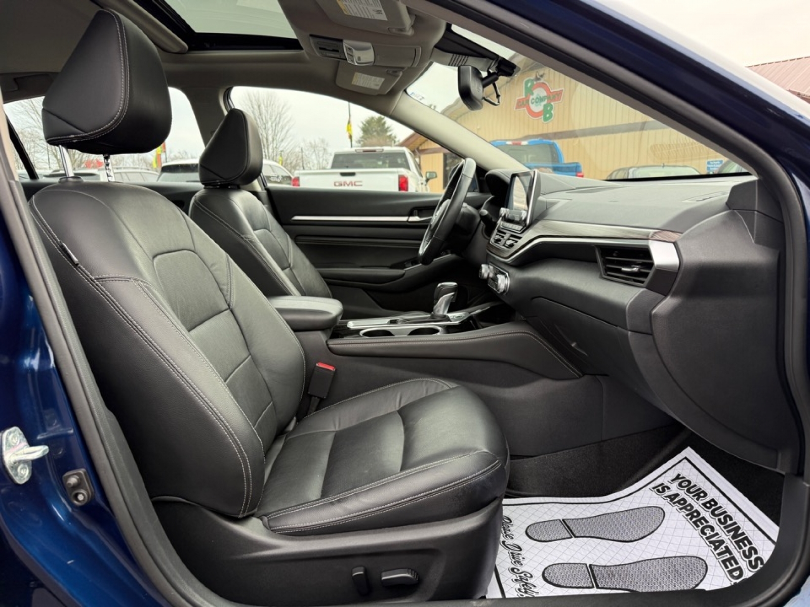 2022 Nissan Altima Platinum Intelligent AWD, 39520, Photo