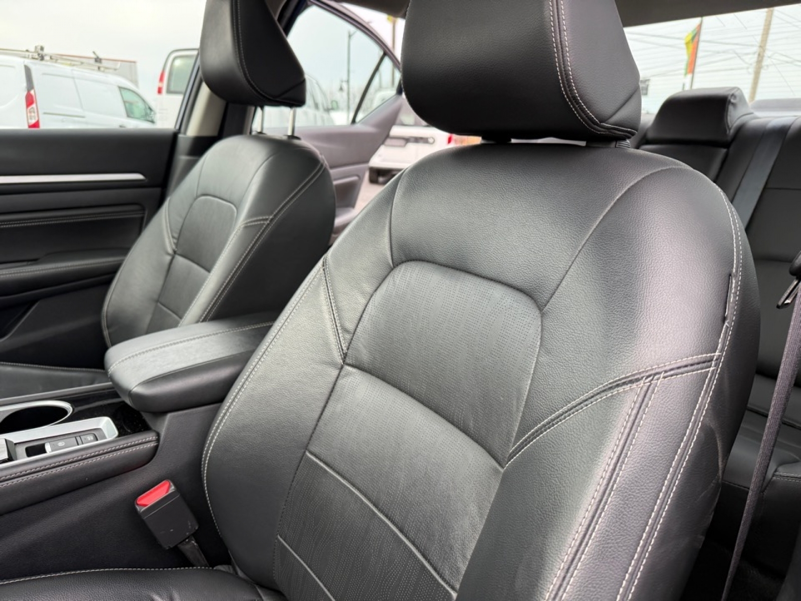 2022 Nissan Altima Platinum Intelligent AWD, 39520, Photo