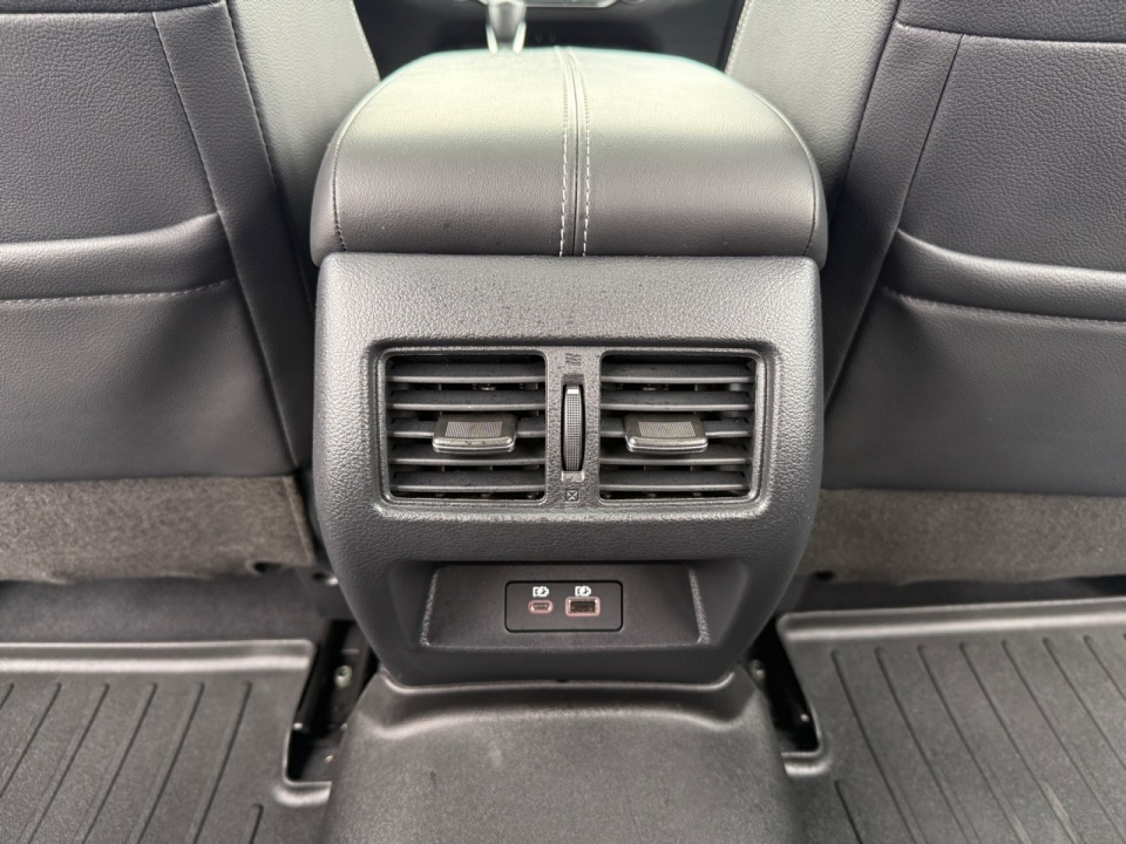 2022 Nissan Altima Platinum Intelligent AWD, 39520, Photo