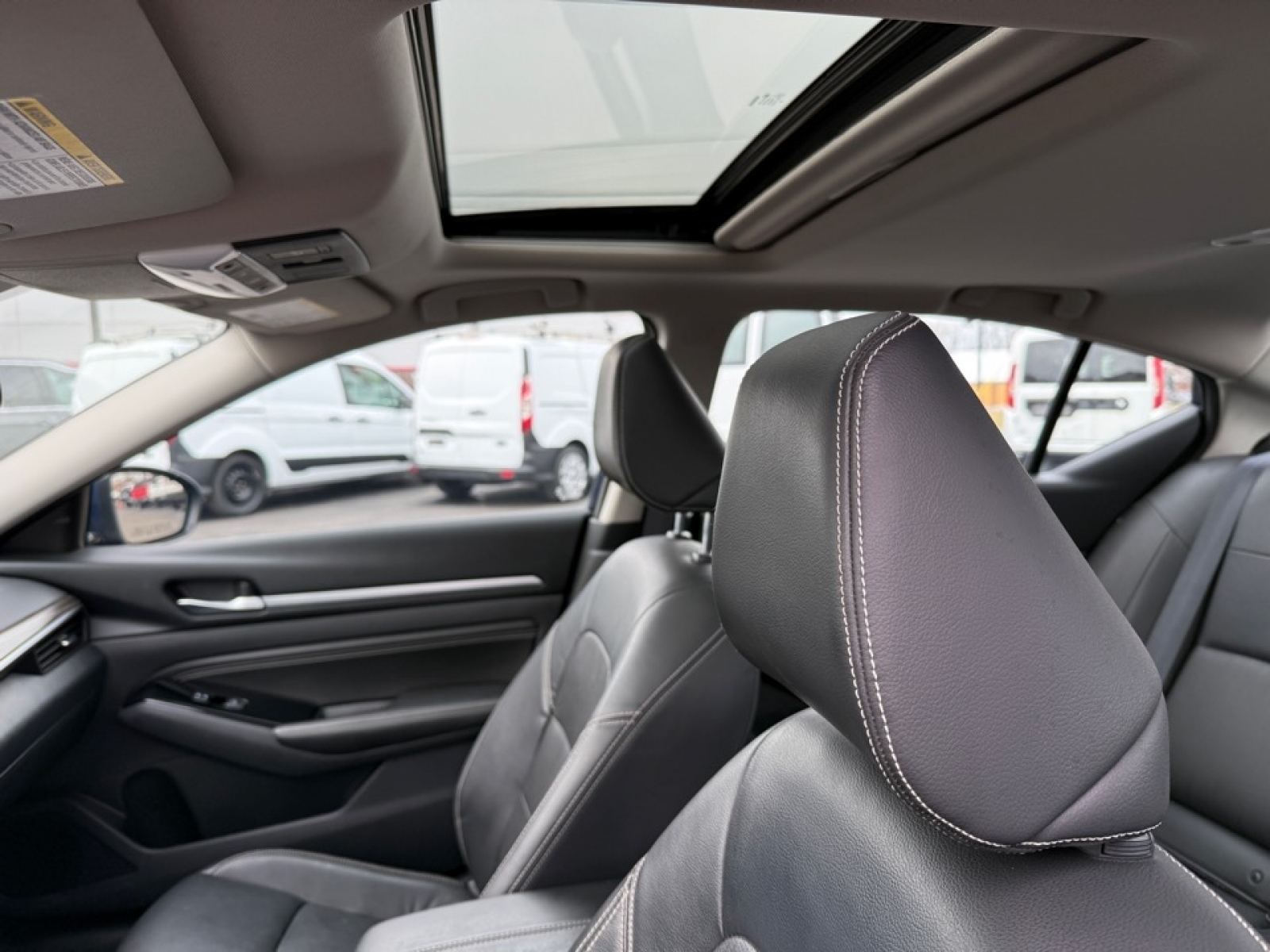 2022 Nissan Altima Platinum Intelligent AWD, 39520, Photo