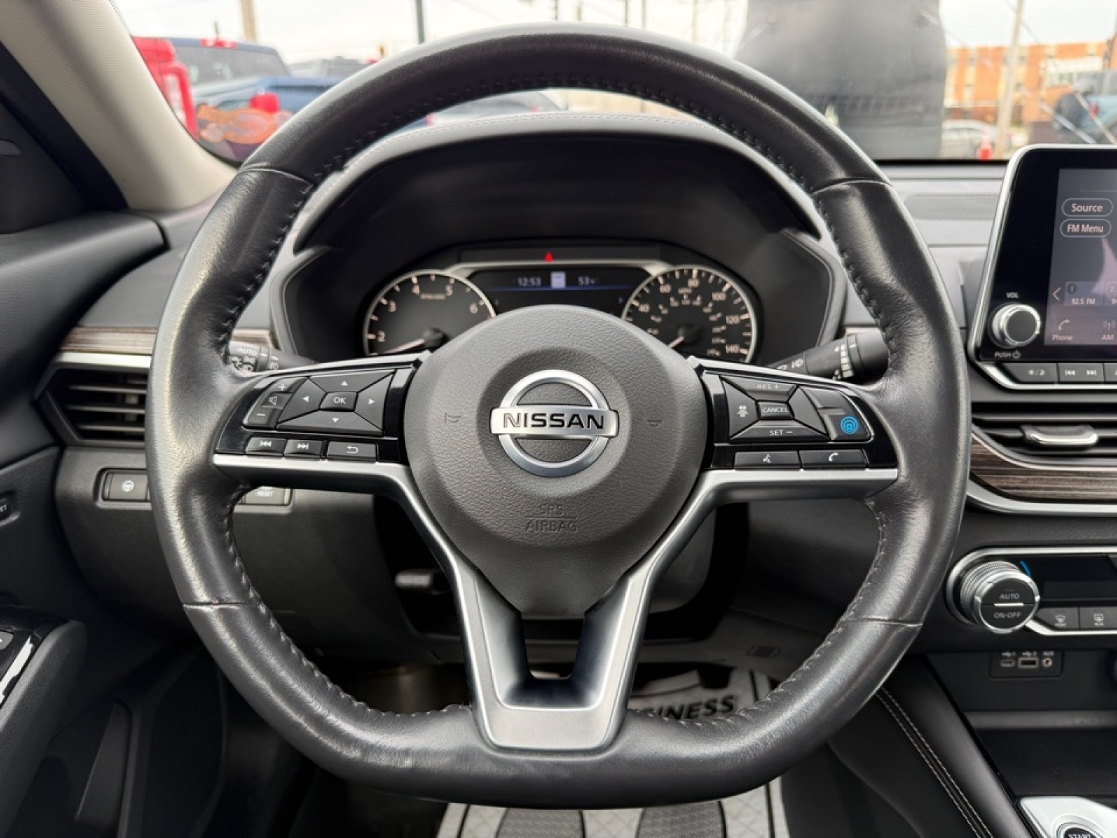 2022 Nissan Altima Platinum Intelligent AWD, 39520, Photo