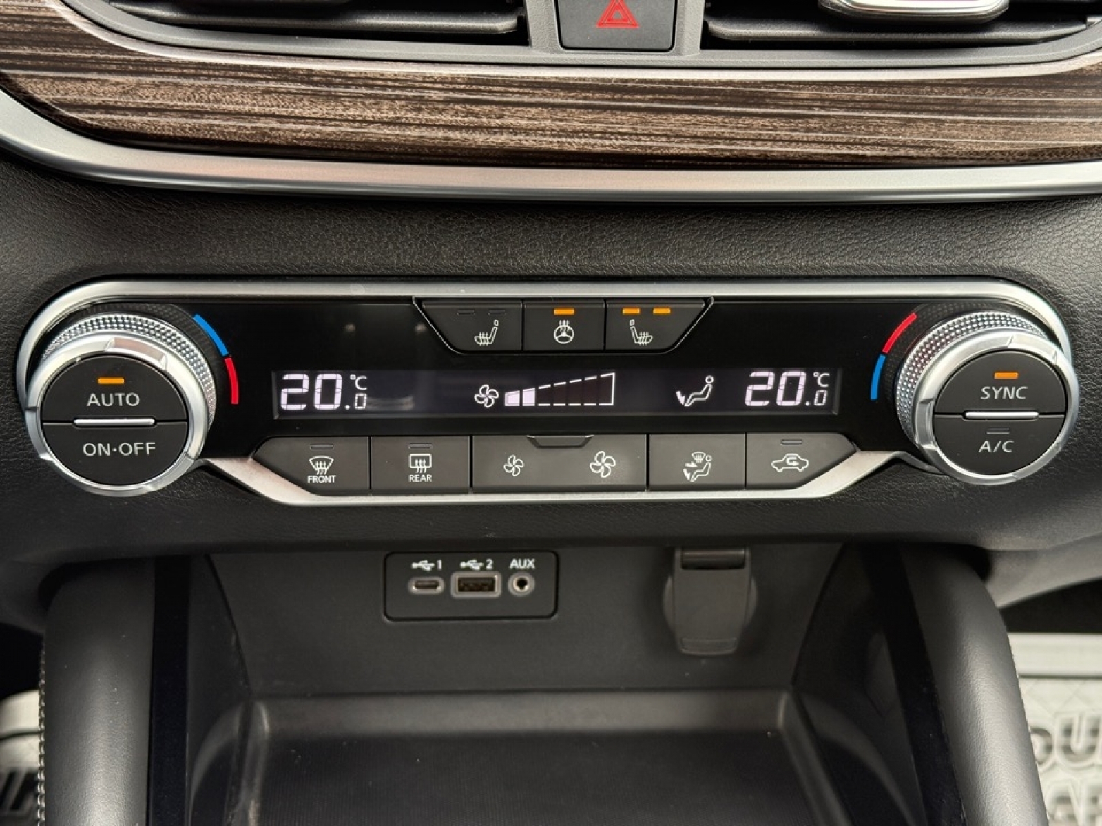 2022 Nissan Altima Platinum Intelligent AWD, 39520, Photo