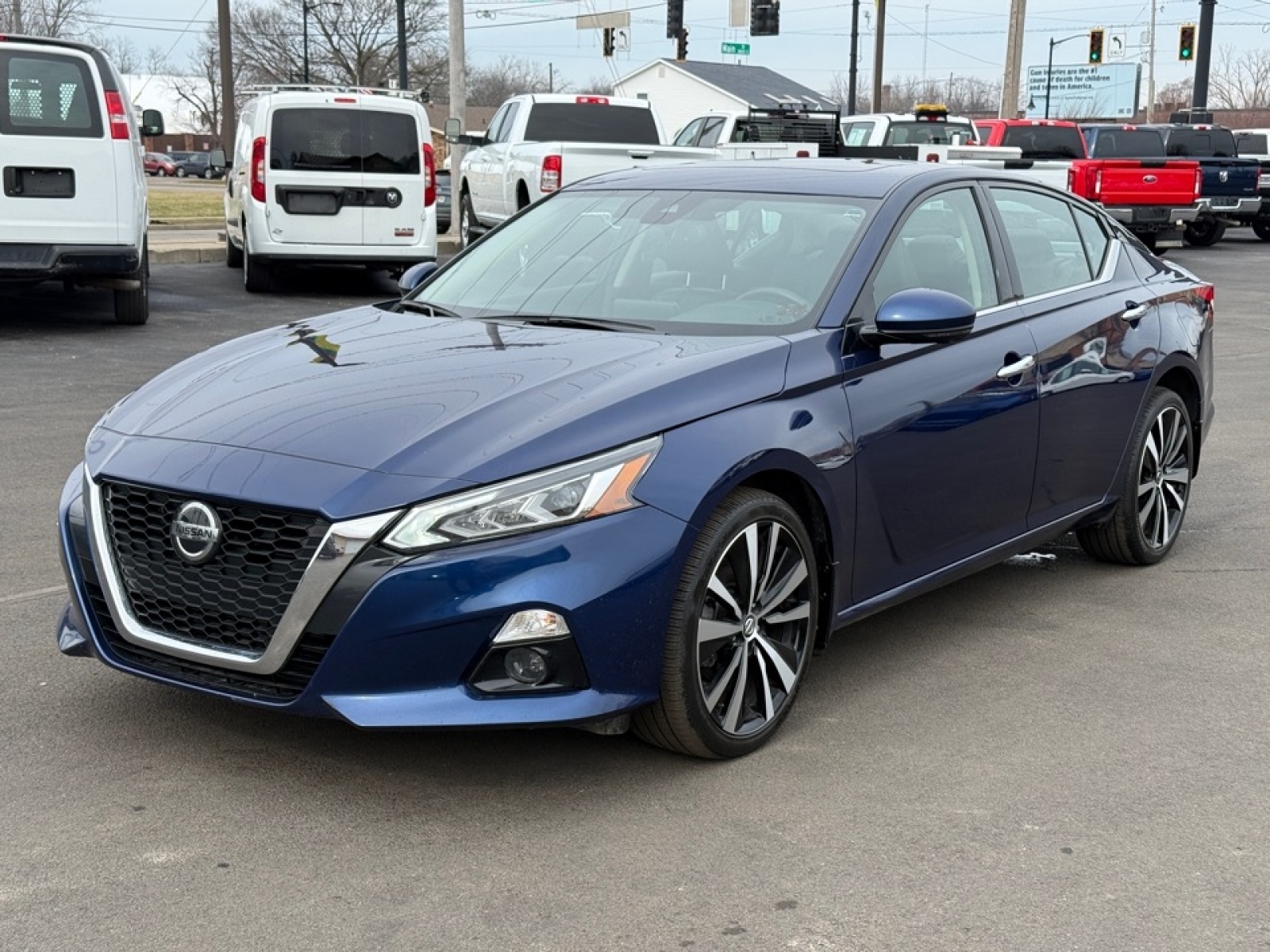 2022 Nissan Altima Platinum Intelligent AWD, 39520, Photo