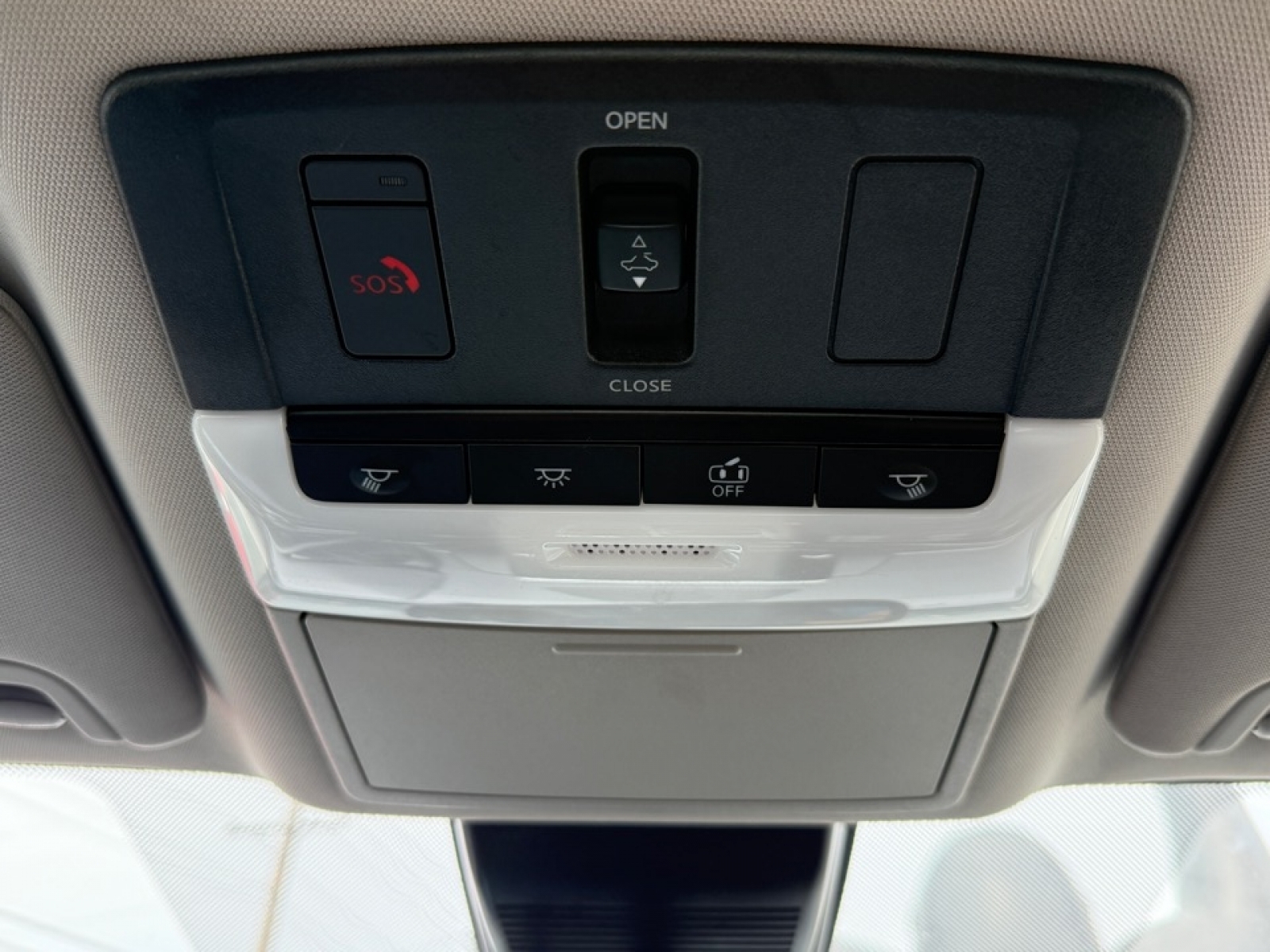 2022 Nissan Altima Platinum Intelligent AWD, 39520, Photo