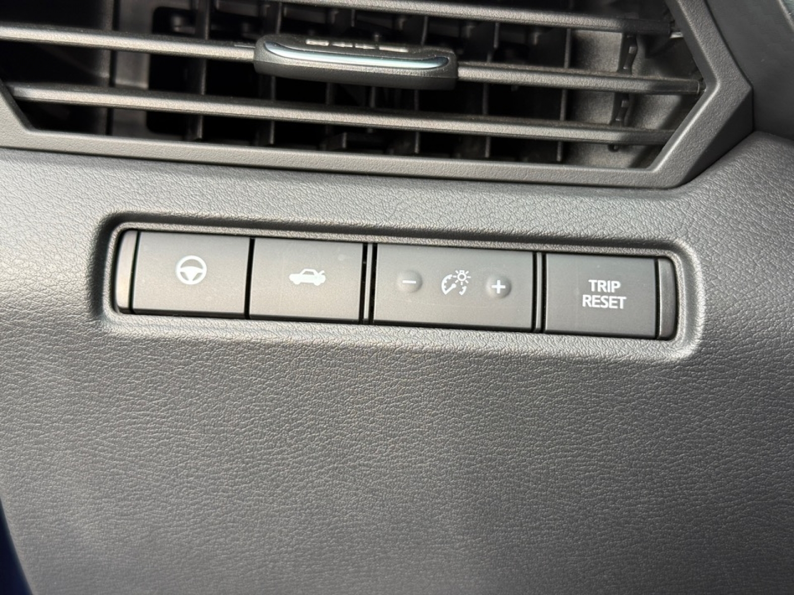 2022 Nissan Altima Platinum Intelligent AWD, 39520, Photo