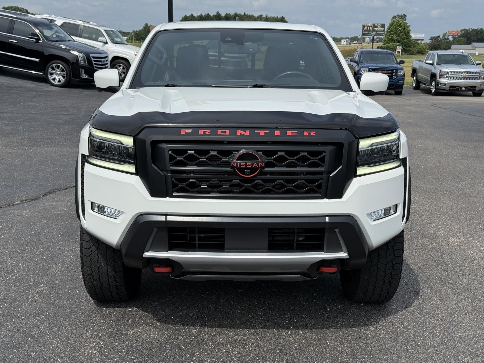2022 Nissan Frontier Crew Cab PRO-4X photo 3