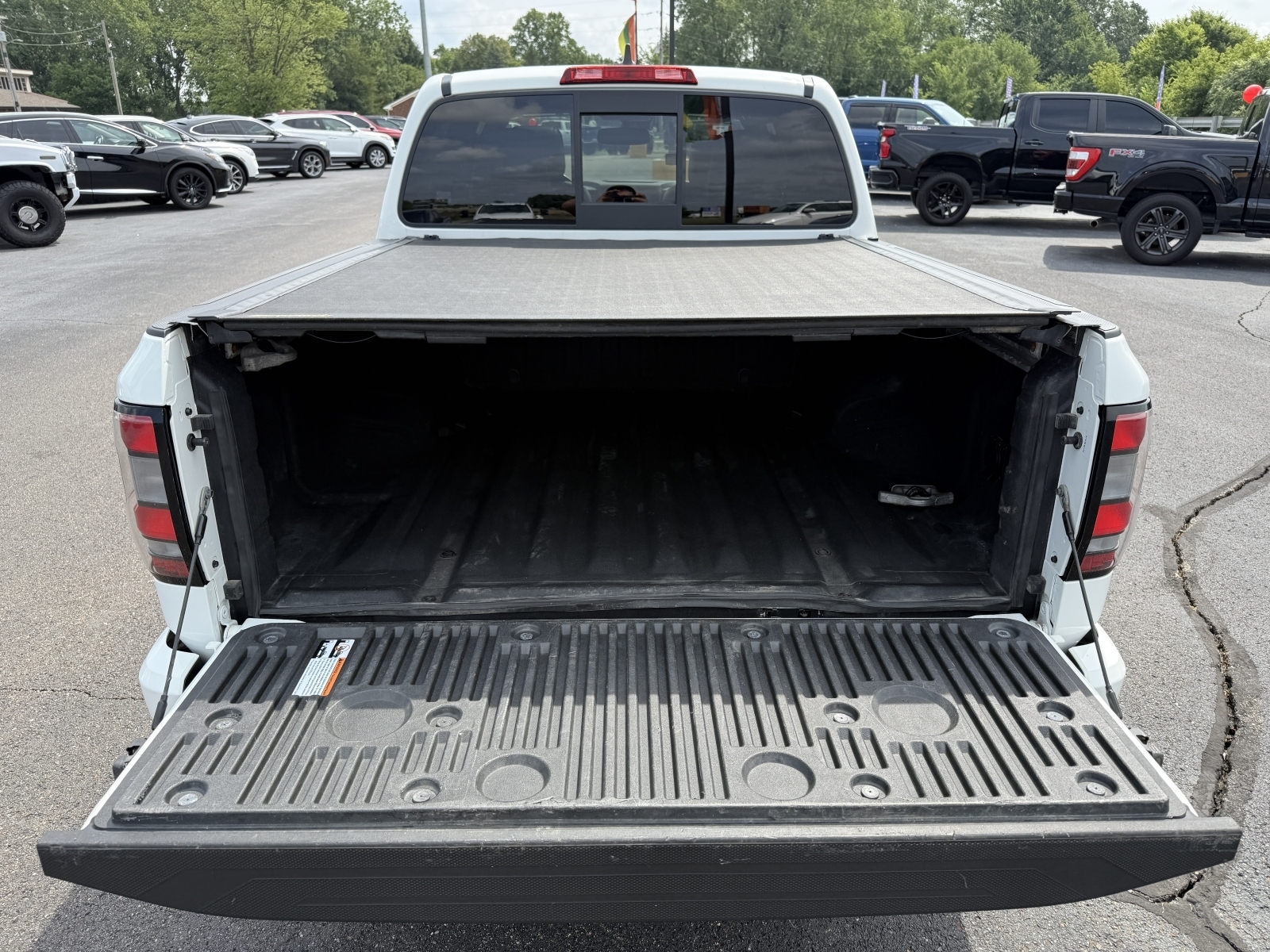 2022 Nissan Frontier Crew Cab Pro-4X, 38597, Photo