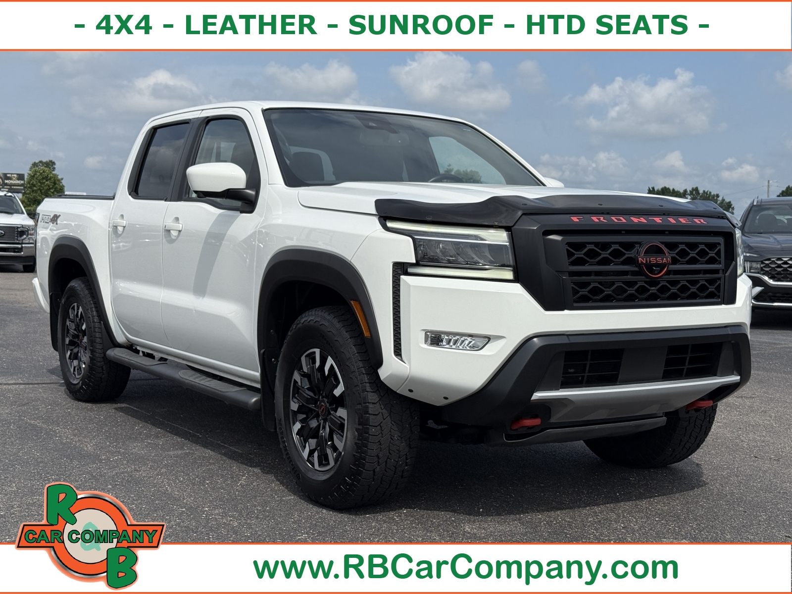 2022 Nissan Frontier Crew Cab 4x4 Pro-4X, 37664, Photo 1