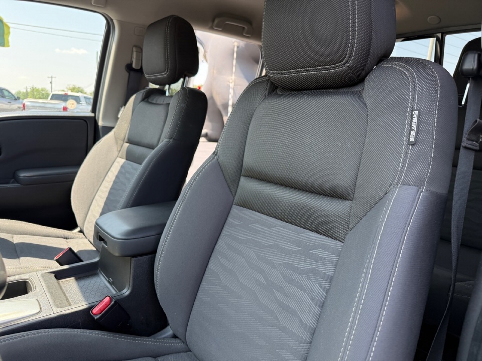 2022 Nissan Frontier Crew Cab SV photo 16