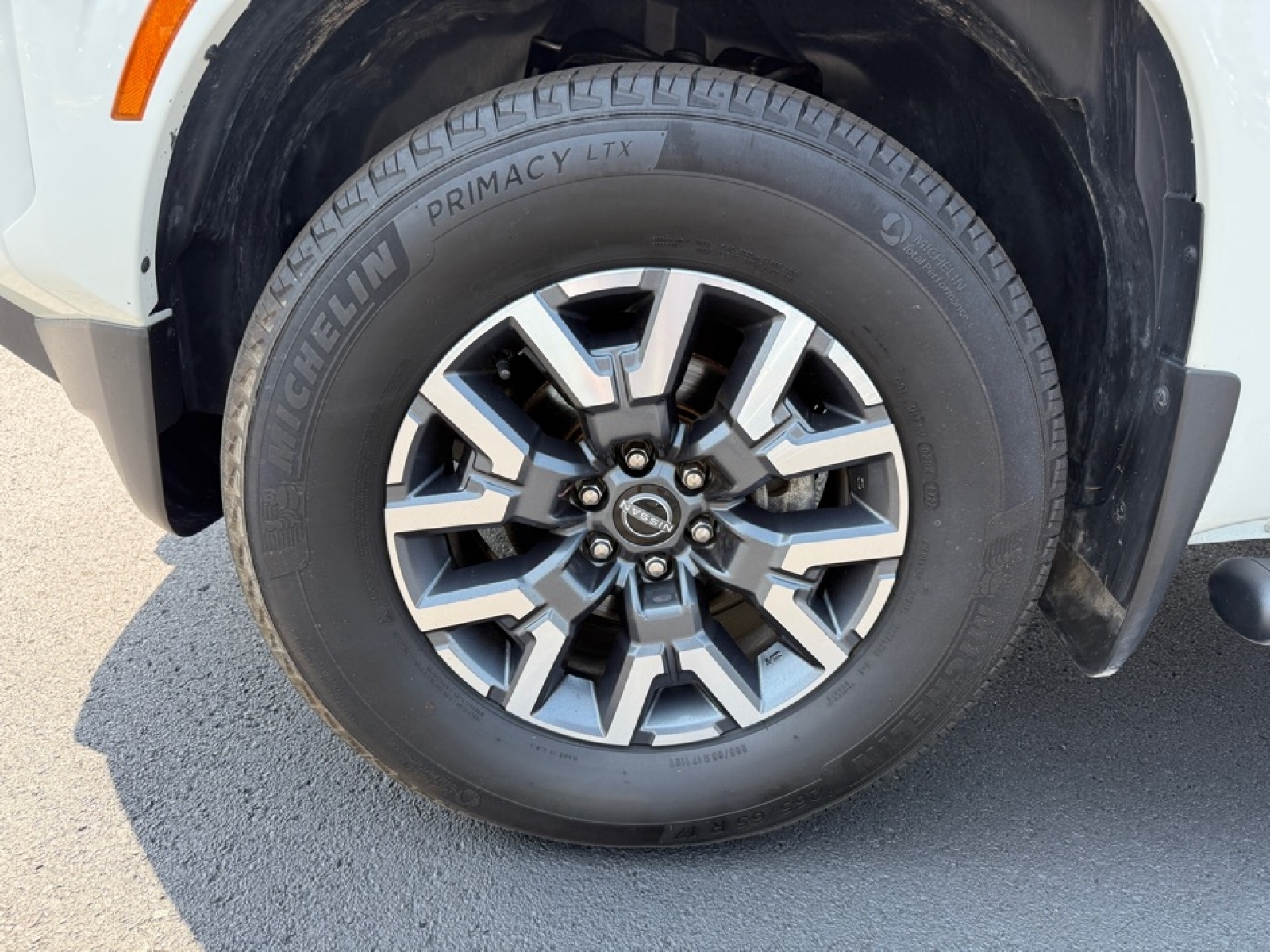2022 Nissan Frontier Crew Cab SV photo 33