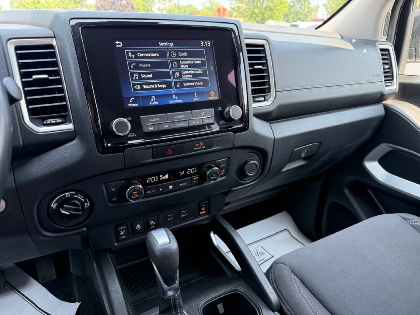 2022 Nissan Frontier Crew Cab SV photo 29