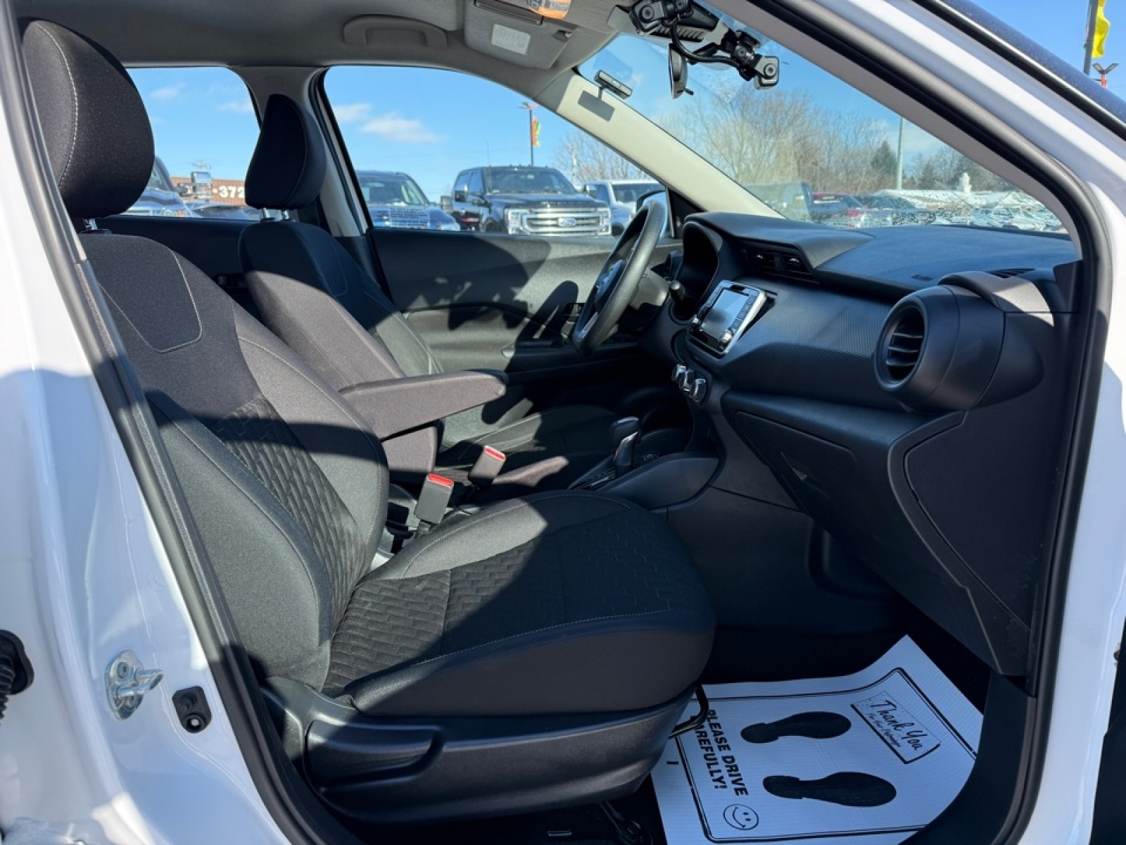 2022 Nissan Kicks S Xtronic CVT, 39441, Photo