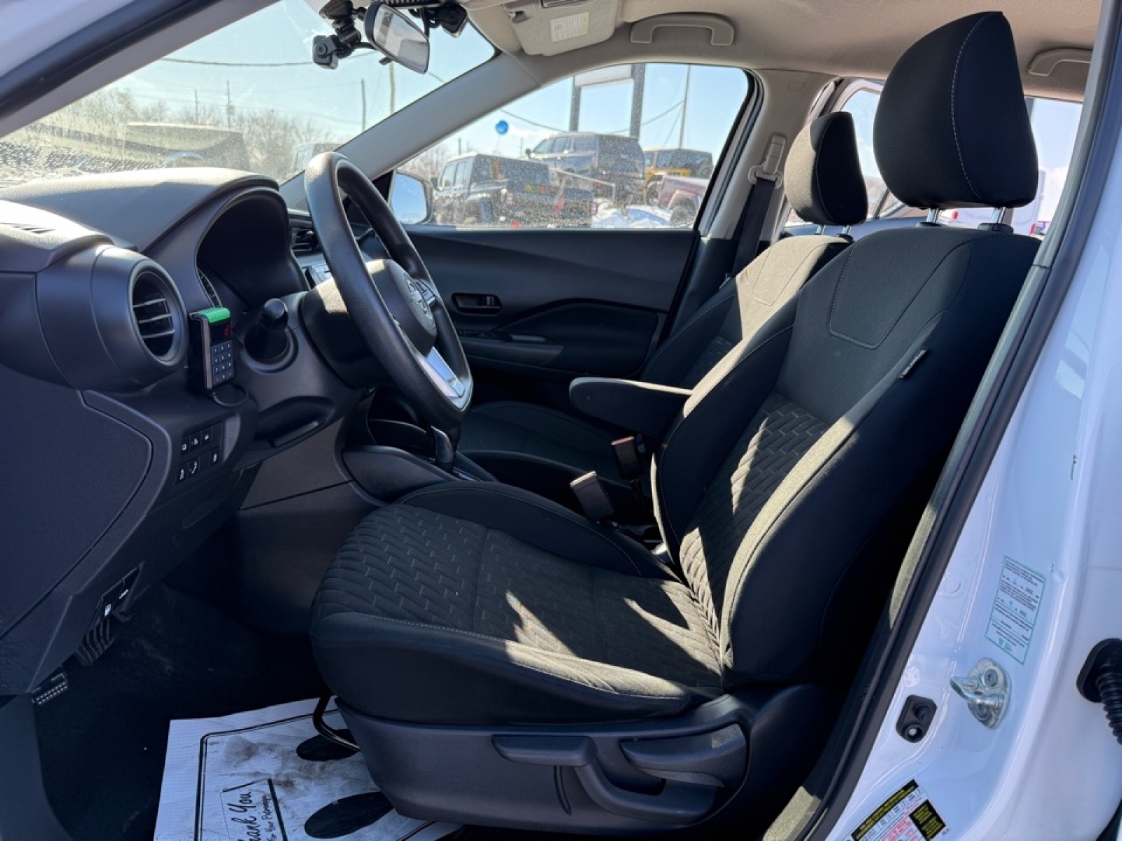 2022 Nissan Kicks S Xtronic CVT, 39441, Photo