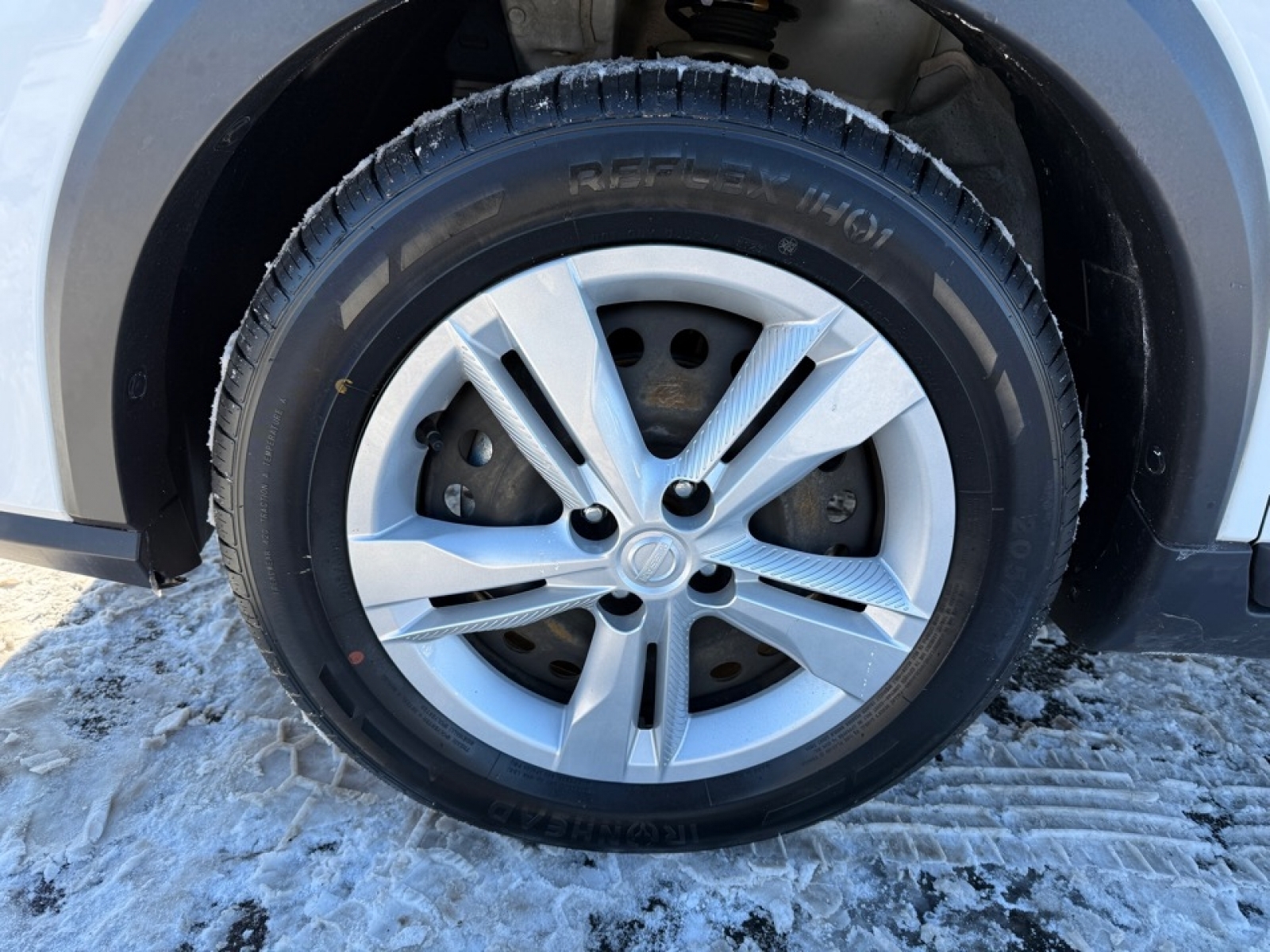 2022 Nissan Kicks S Xtronic CVT, 39441, Photo