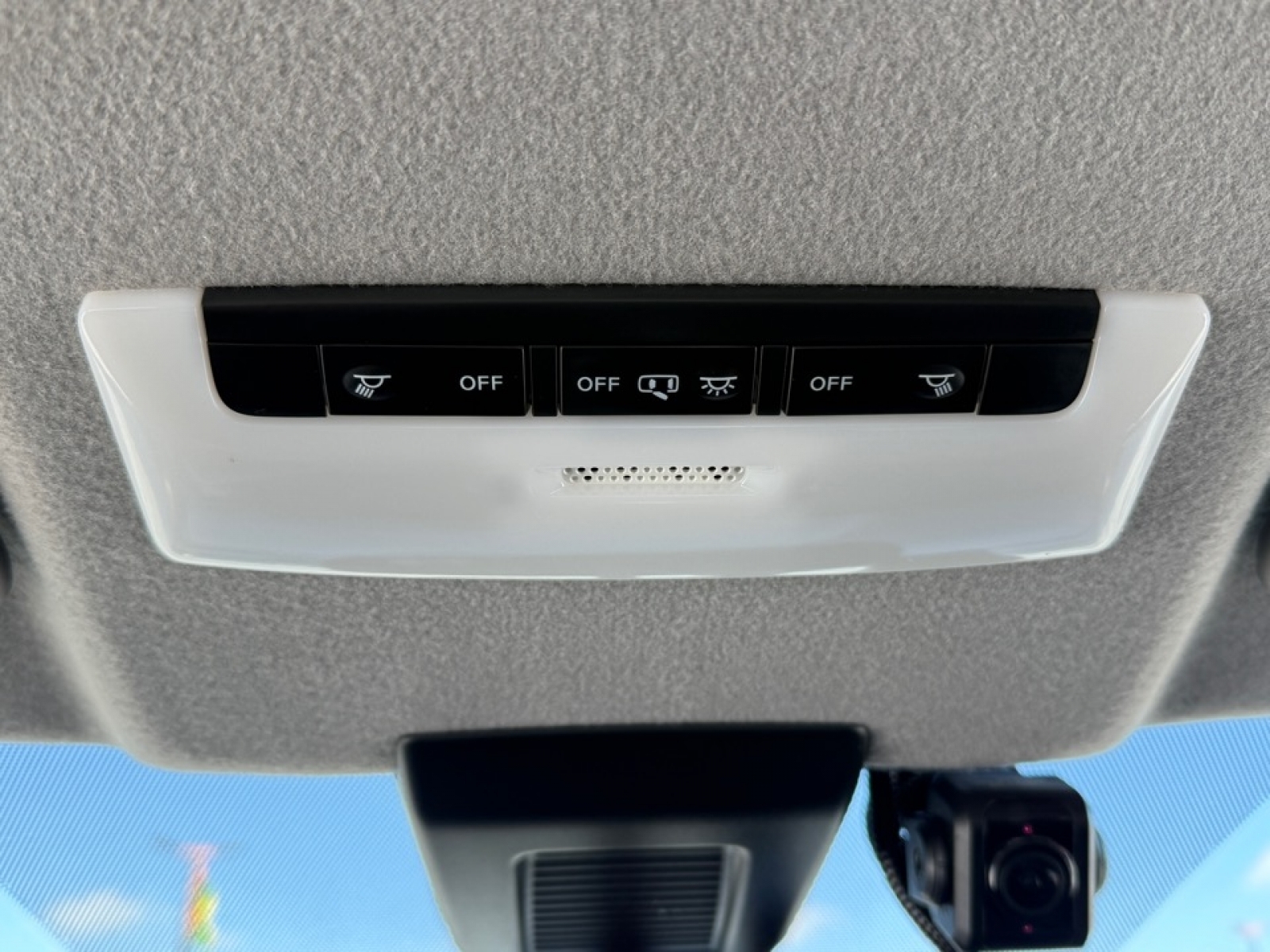 2022 Nissan Kicks S Xtronic CVT, 39441, Photo