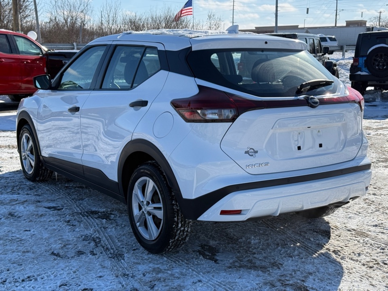 2022 Nissan Kicks S Xtronic CVT, 39441, Photo