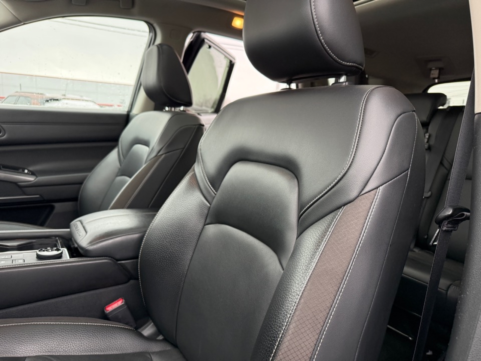 2022 Nissan Pathfinder SL 4WD, 39175, Photo