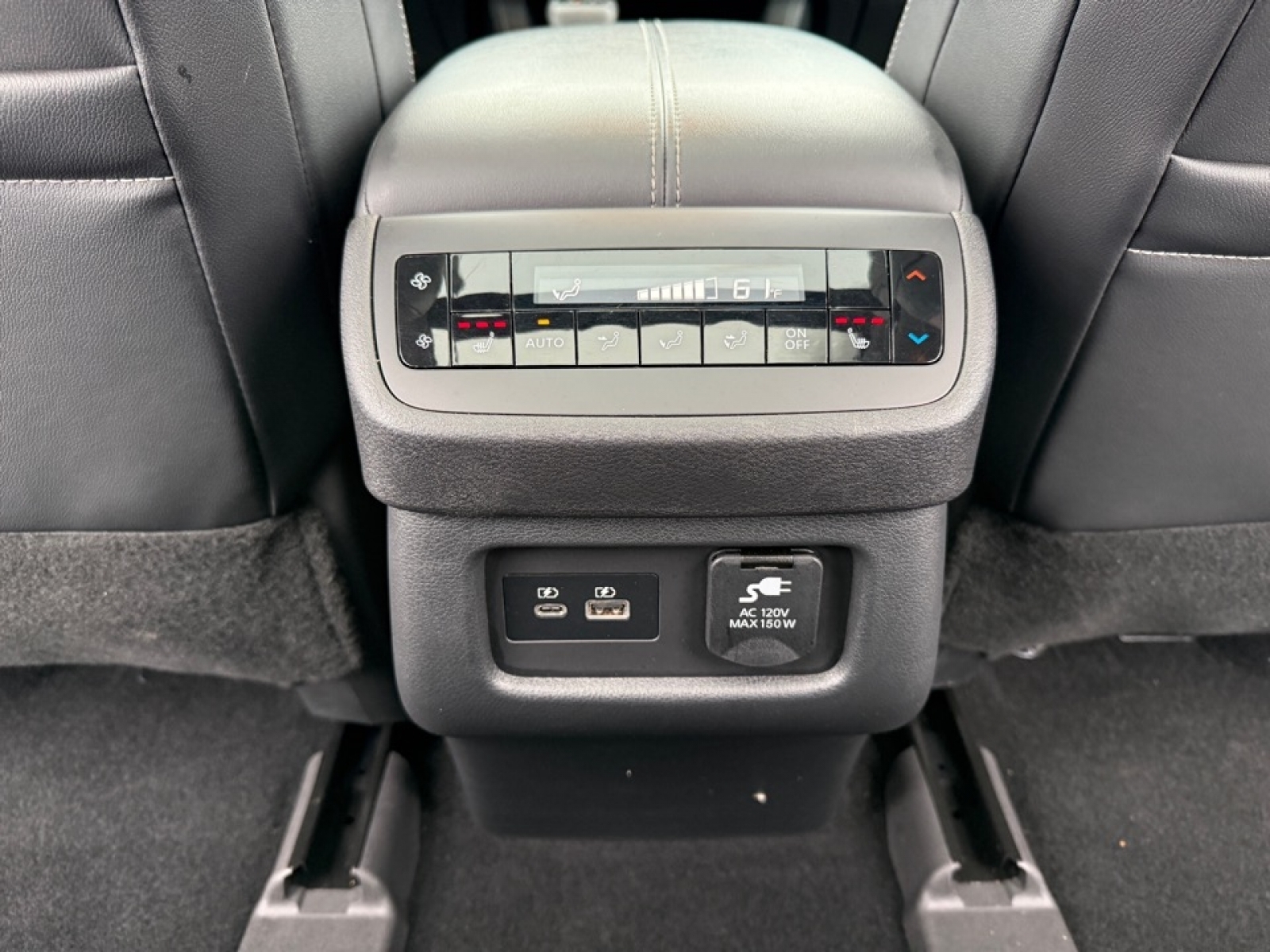 2022 Nissan Pathfinder SL 4WD, 39175, Photo