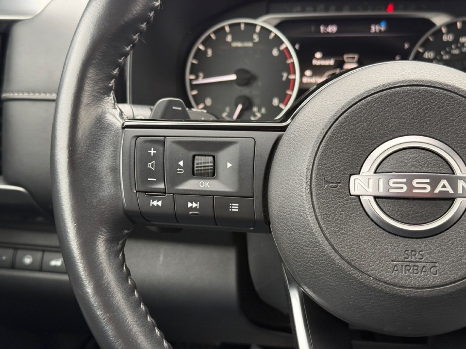 2022 Nissan Pathfinder SL 4WD, 39175, Photo