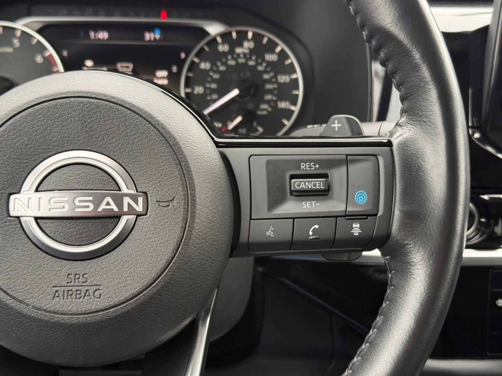 2022 Nissan Pathfinder SL 4WD, 39175, Photo