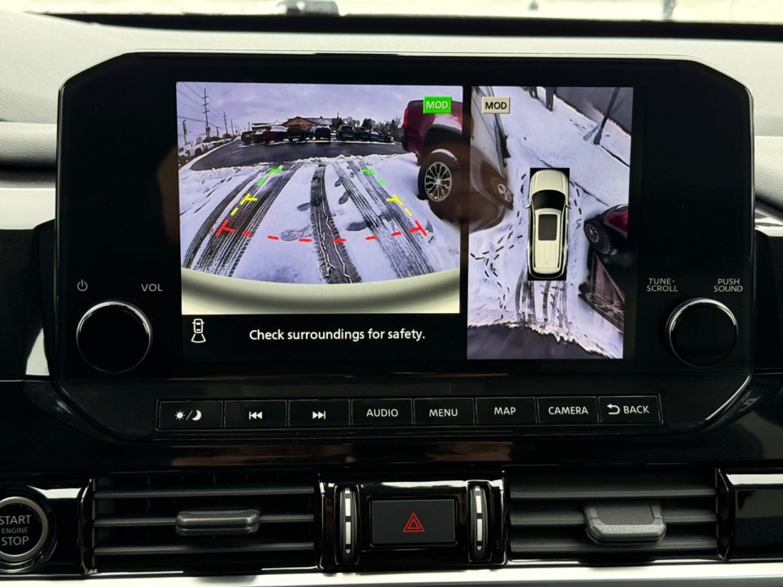 2022 Nissan Pathfinder SL 4WD, 39175, Photo