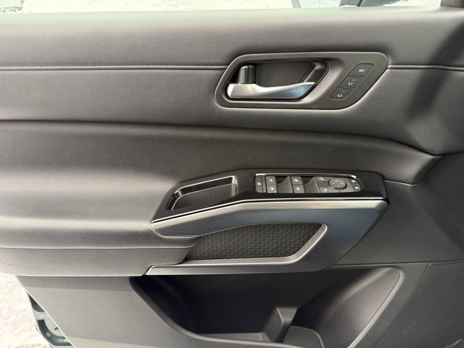 2022 Nissan Pathfinder SL 4WD, 39175, Photo